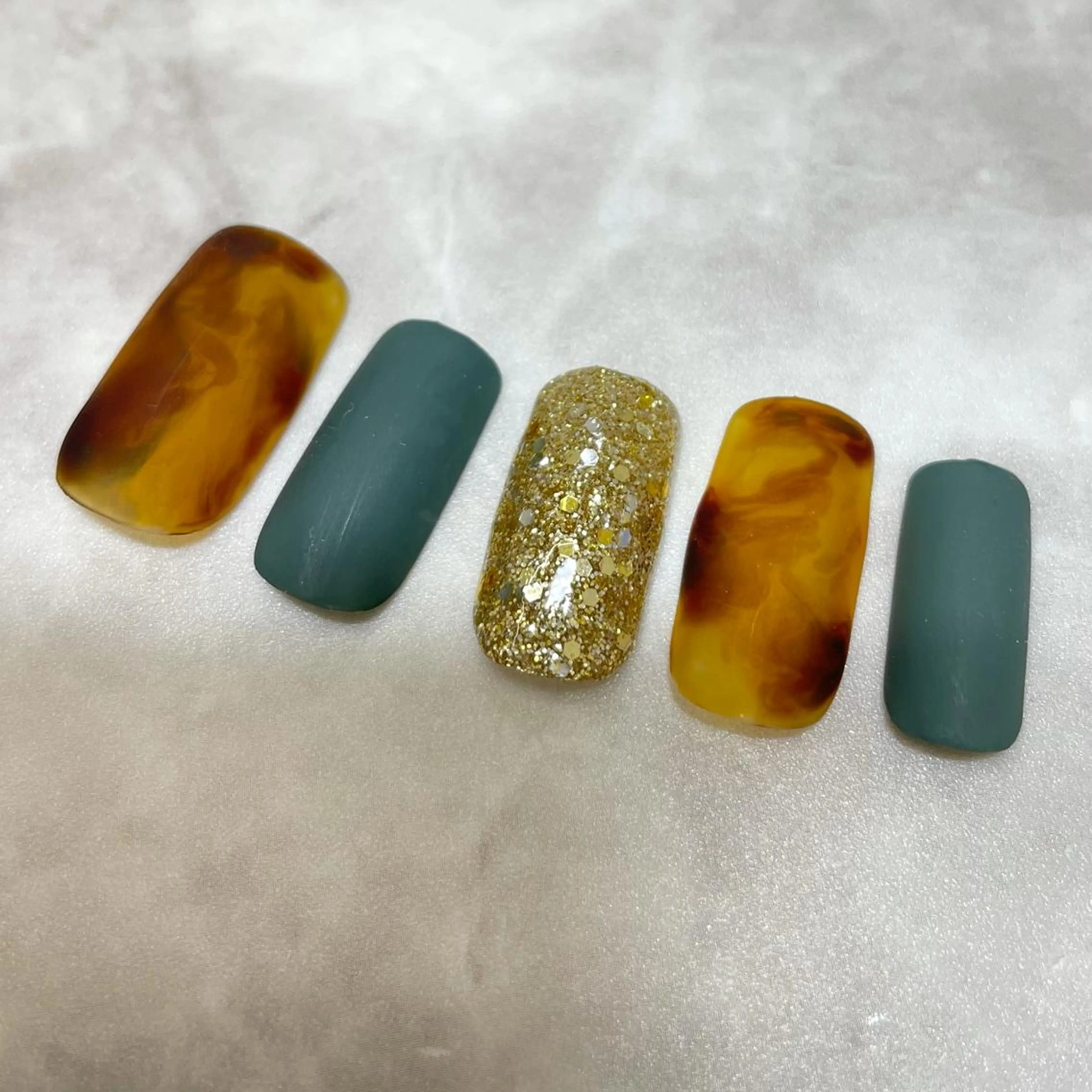 ネイル nail Eclat所属・志賀野 美喜のネイルデザイン