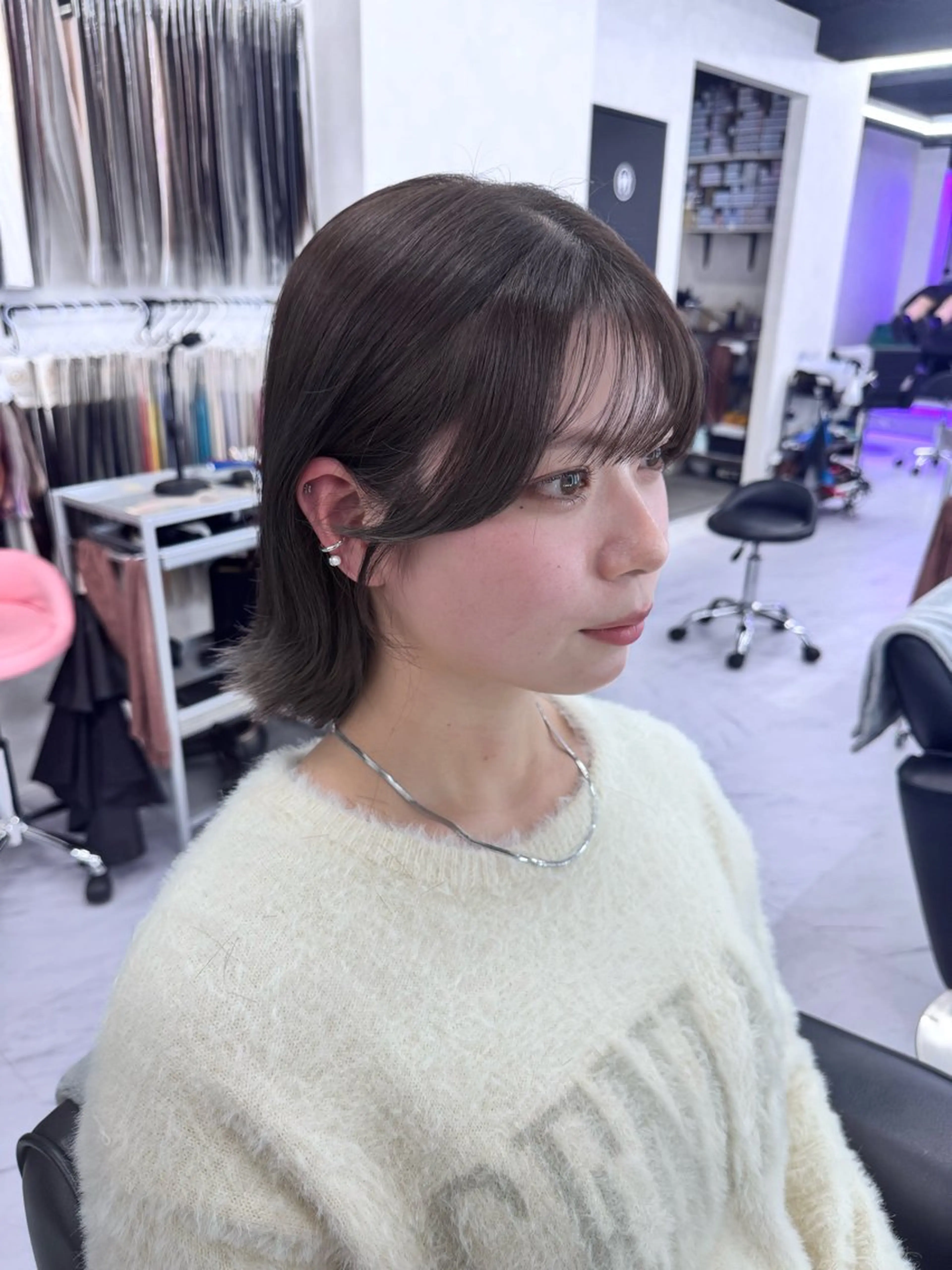 ショート カラー 顔周りカット ショートヘア 映える顔周りカット ♥️韓国ヘア"ちぇるのヘアスタイル