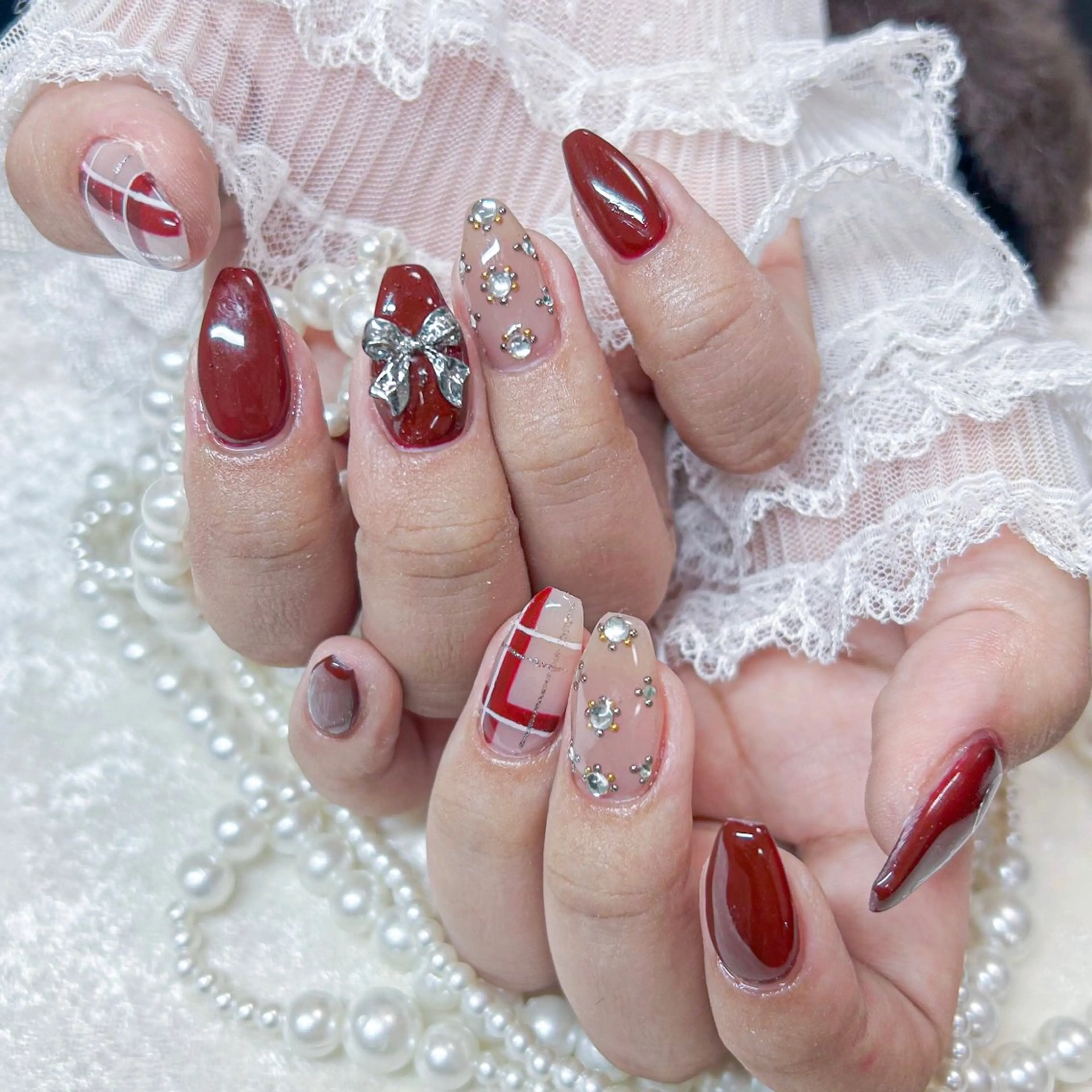 ネイル アートネイル 長さ出し フットネイル 韓国ネイル マグネットネイル ハンドネイル Minami 🍓のネイルデザイン