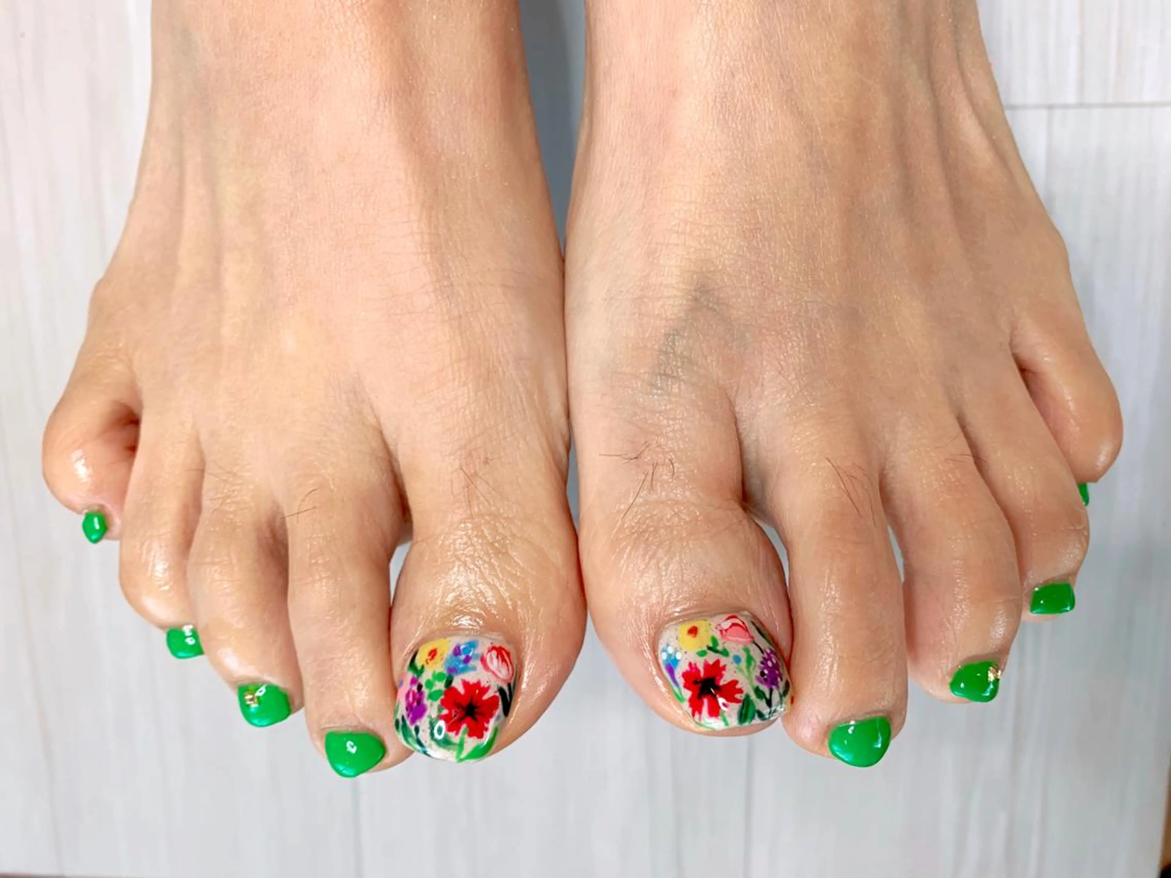 フットネイル90分つけ放題　オフなしの写真