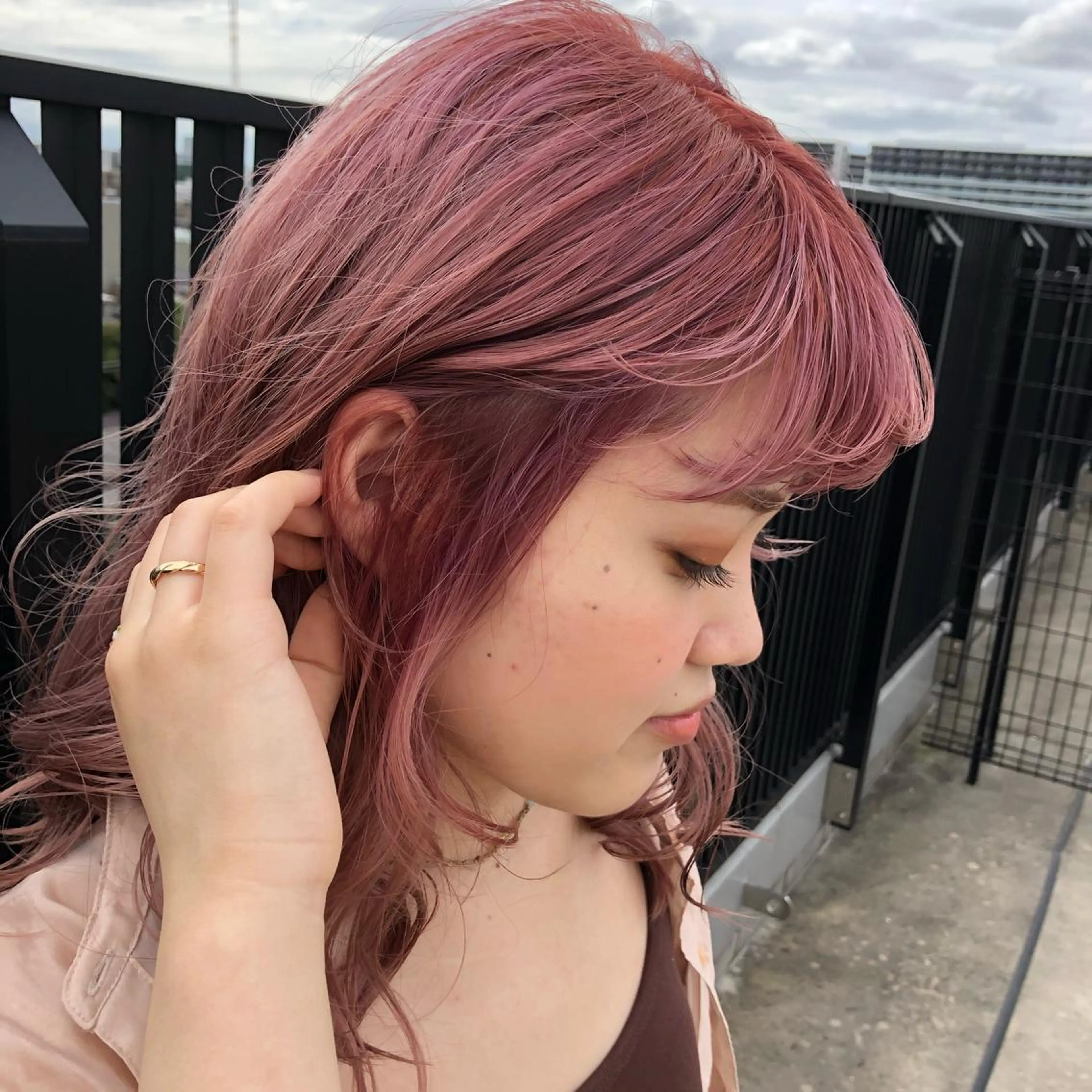 セミロング カラー パーマ ヘアアレンジ メンズ キッズ ネイル マツエク・マツパ 🫧垢抜けヘア🫧 SHIORIのヘアスタイル