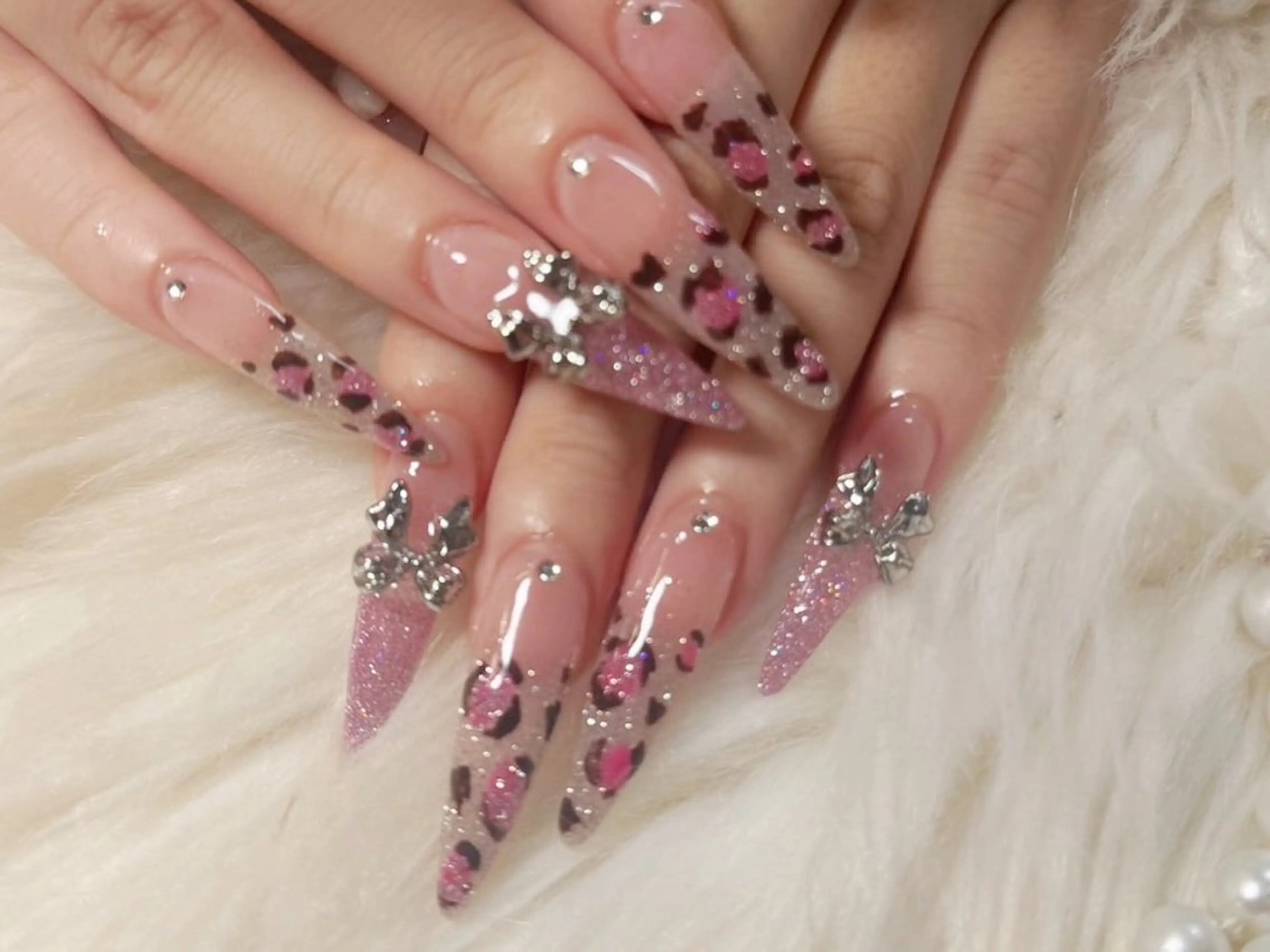 ネイル Hanaai 新大久保店　あすかのネイルデザイン