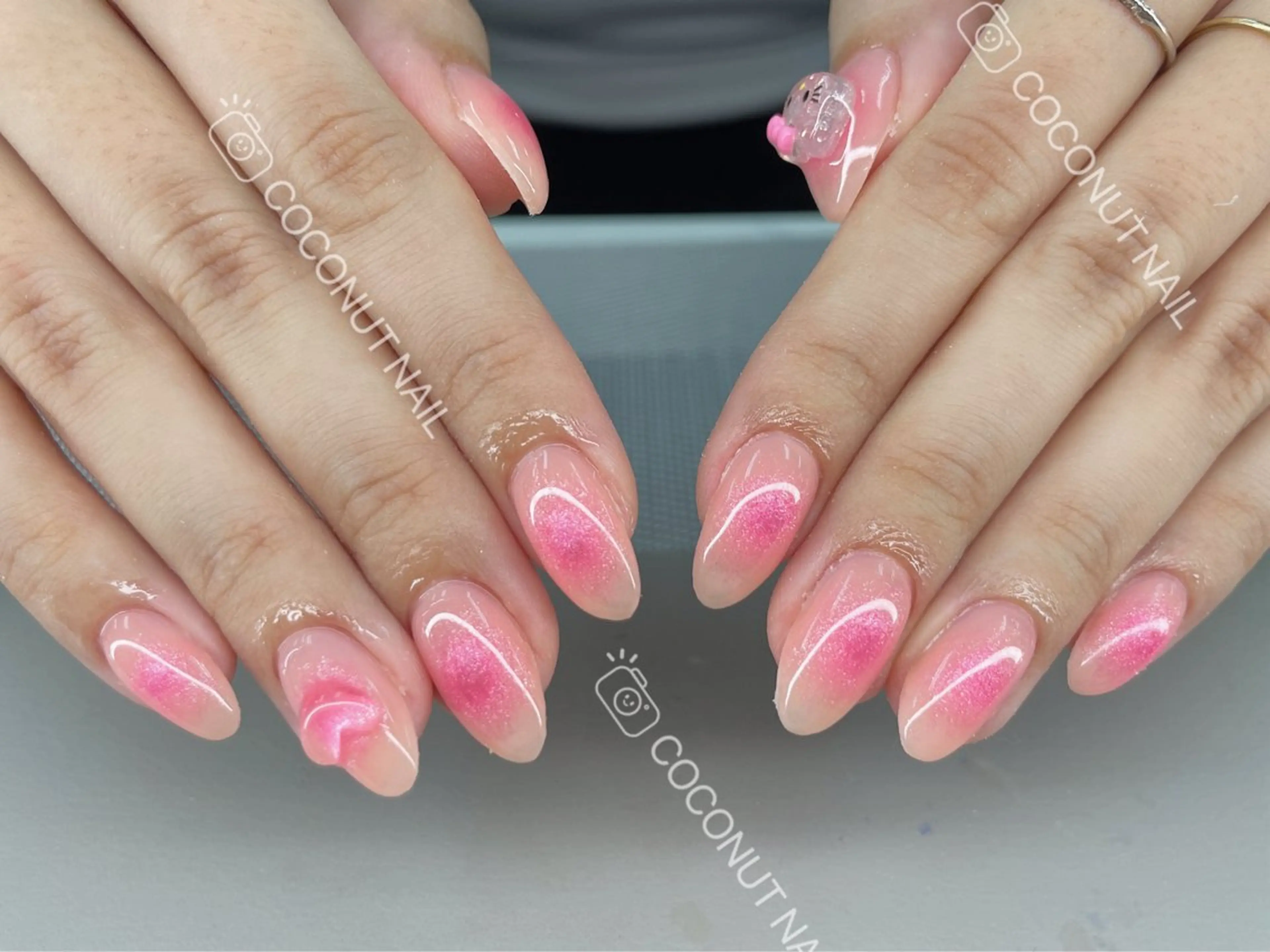 ネイル ハンドネイル 神田 ココナッツのネイルデザイン