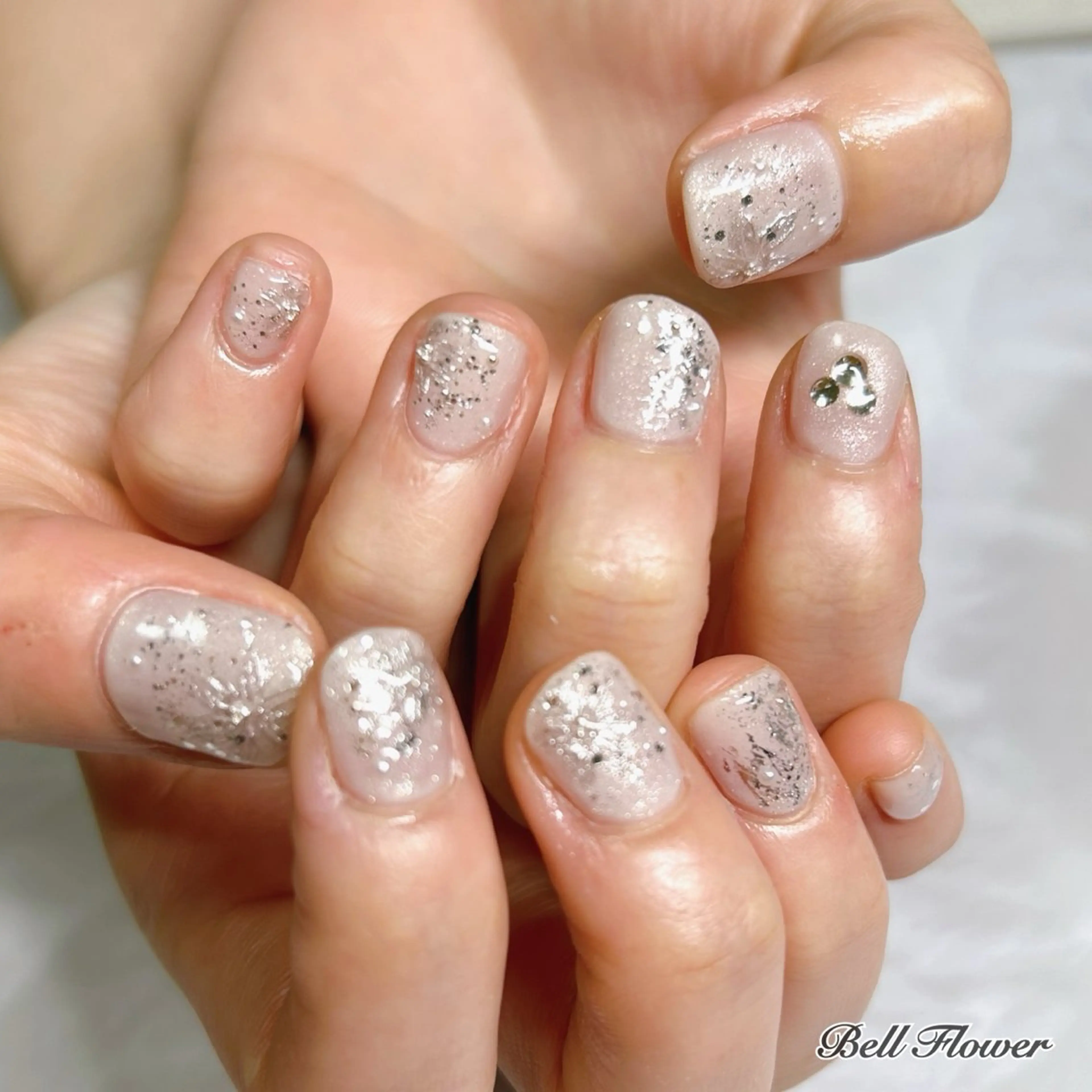 ネイル ハンドネイル Bell Flowerのネイルデザイン