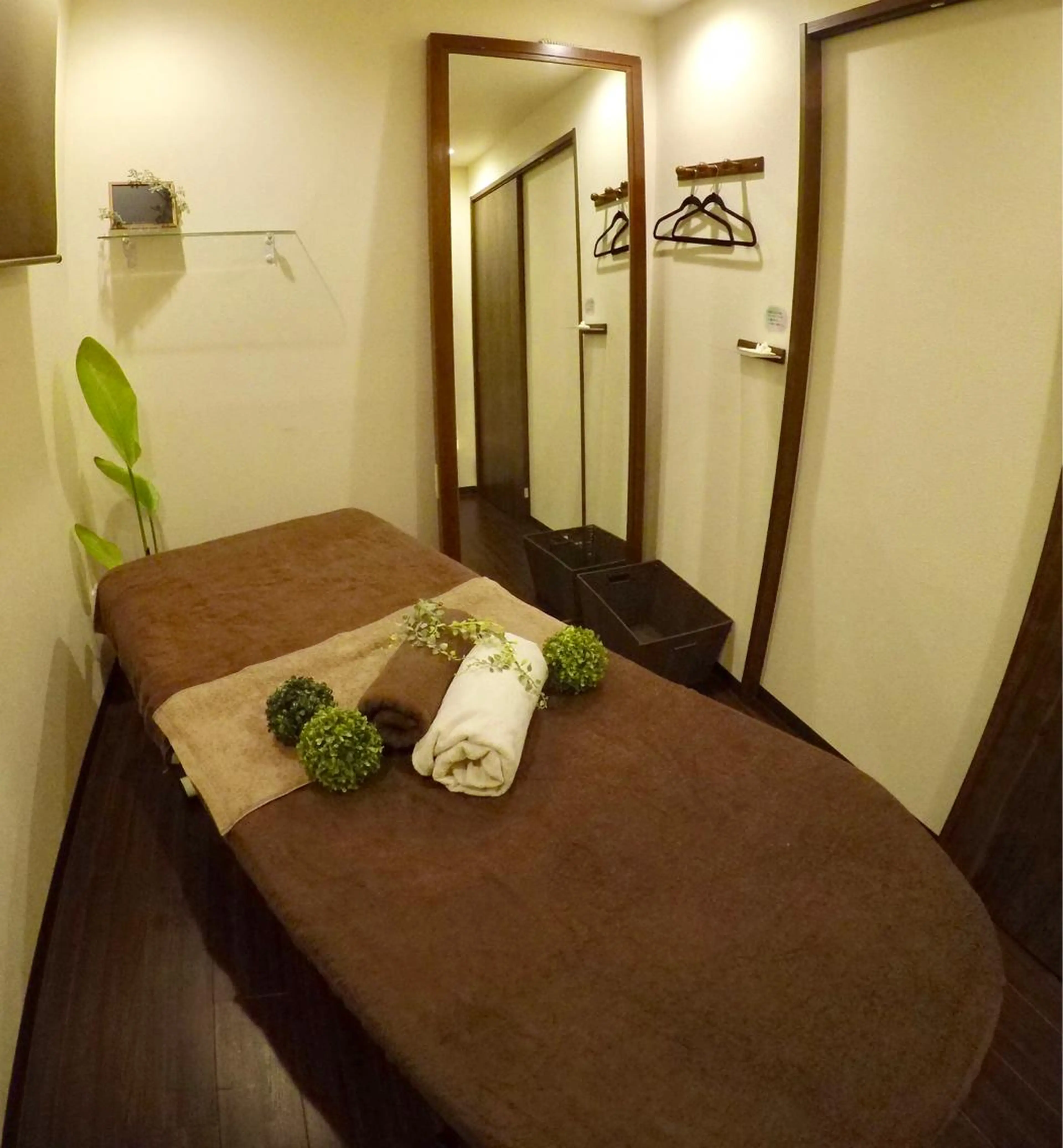 毒素出し専門サロンSylph(なかがわ整骨院併設サロン)所属・Mami Hataのエステ・リラクイメージ