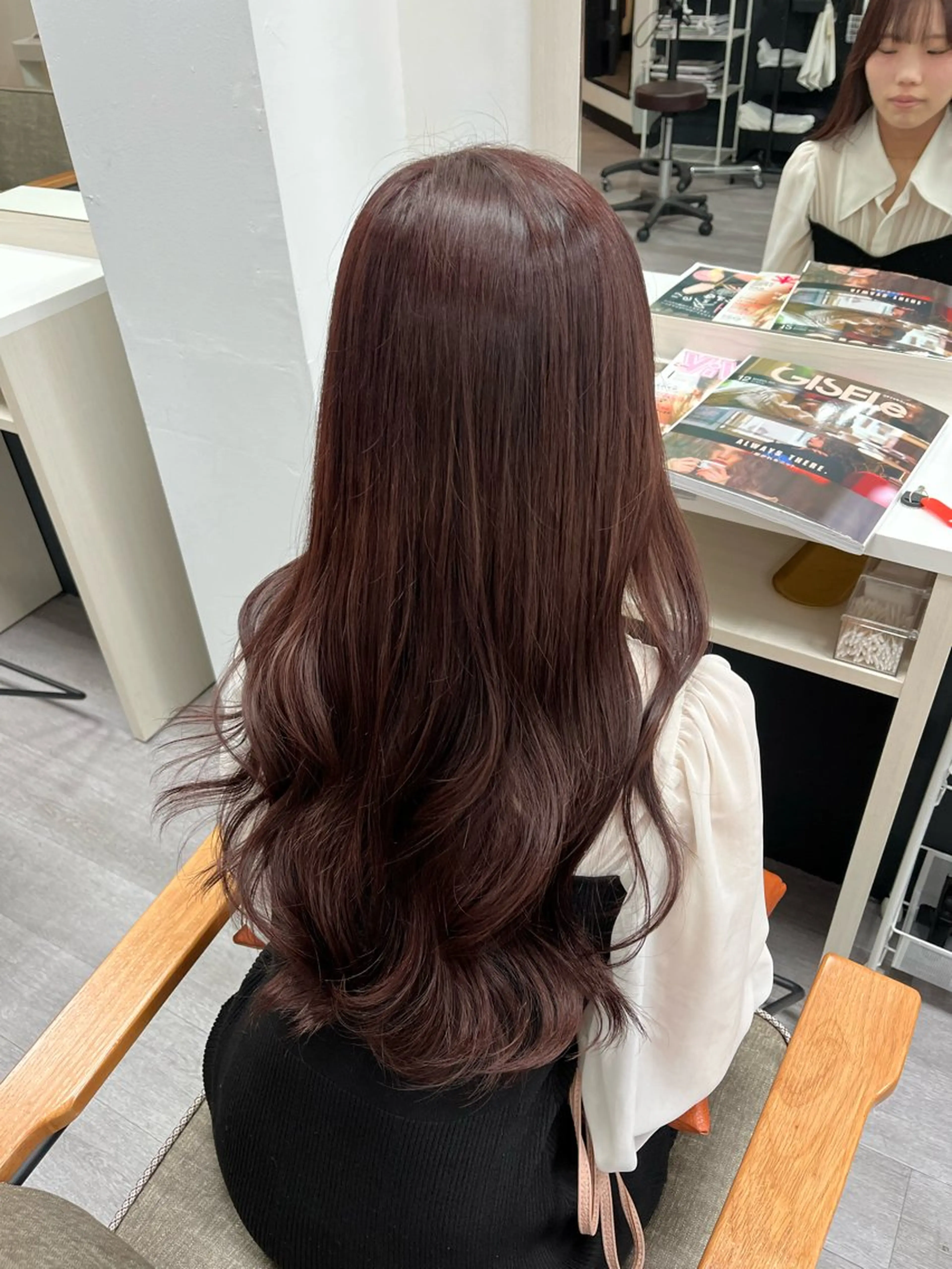 ロング カット ヘアカラー トリートメント hazuki🐈‍⬛ 透明感カラーのヘアスタイル
