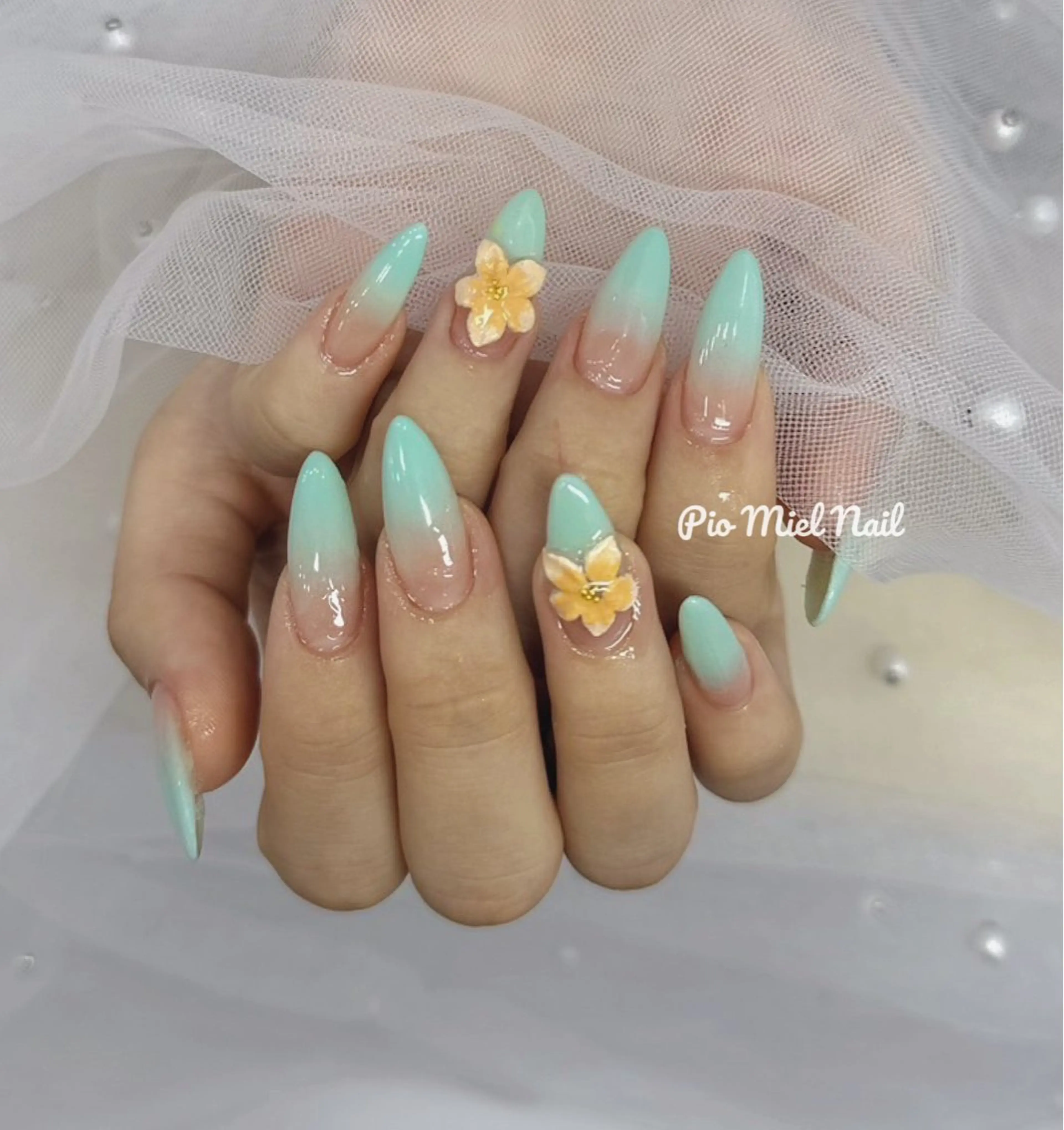 ショート ハンドネイル Pio Mielのネイルデザイン