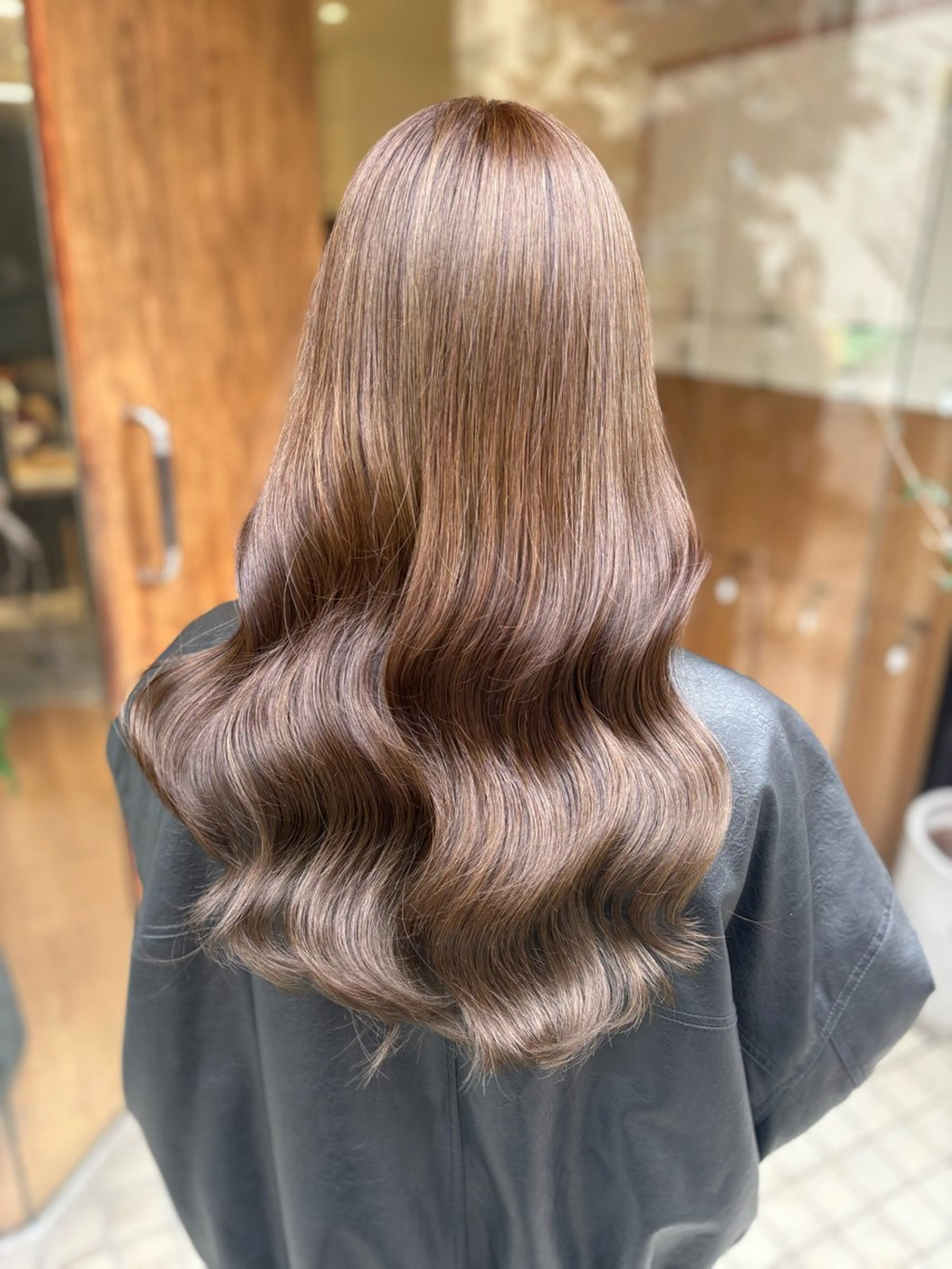 ロング ヘアカラー ミズノ アイ 🪅のヘアスタイル