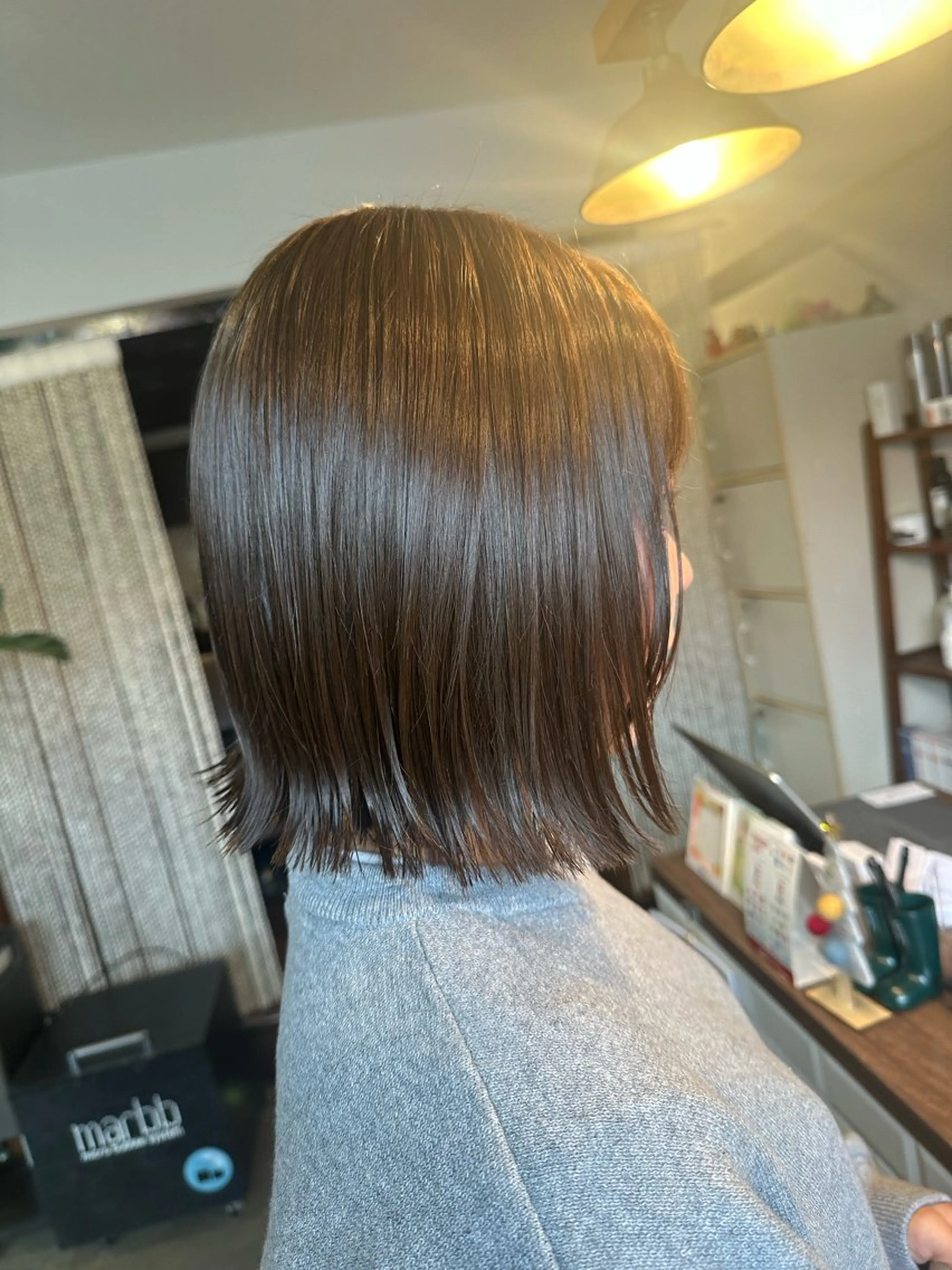 ショート カラー ボブ 外ハネヘア カット トリートメント ✨艶カラー/韓国ヘア ✨momoriのヘアスタイル