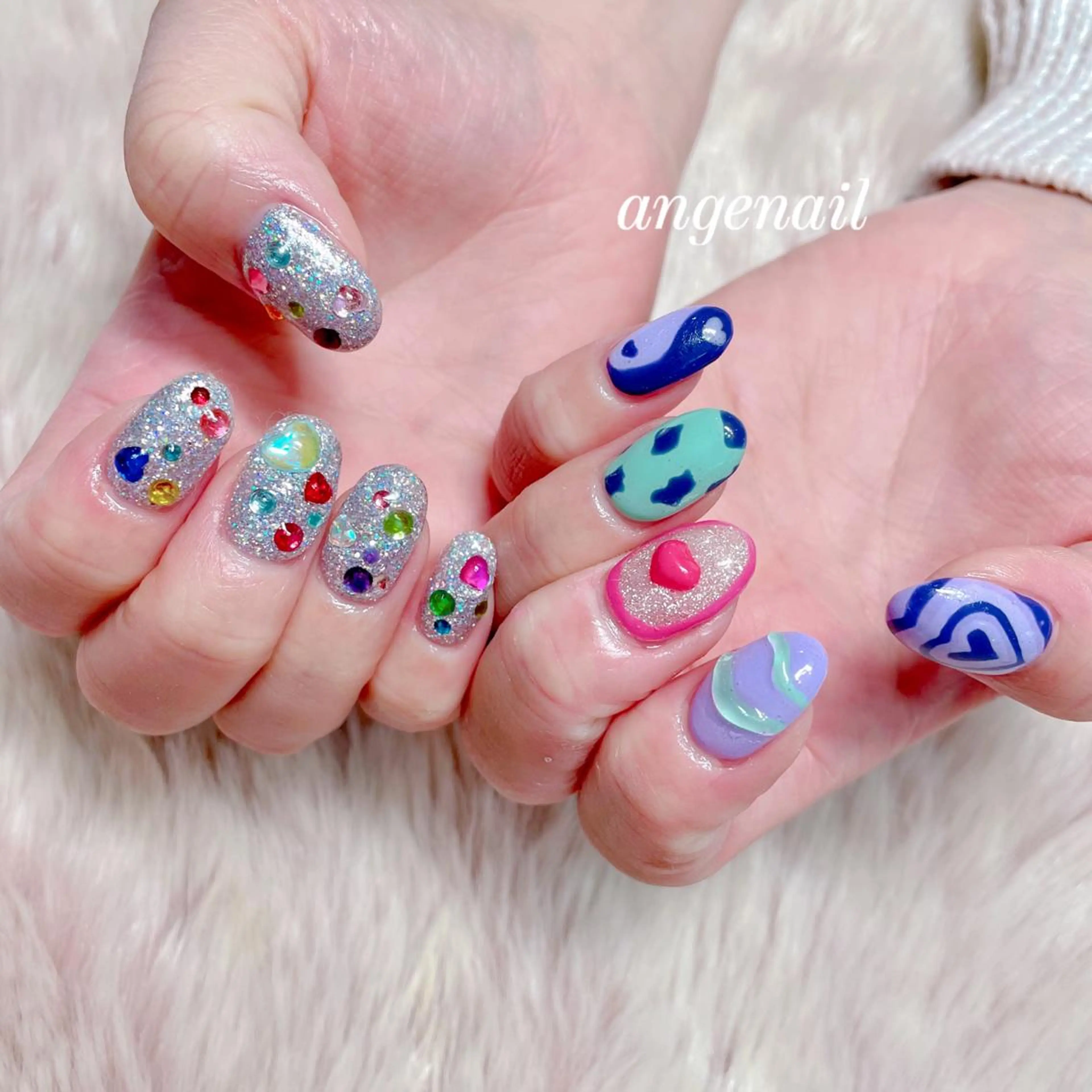 ネイル ハンドネイル オーナーネイリスト MAKIのネイルデザイン