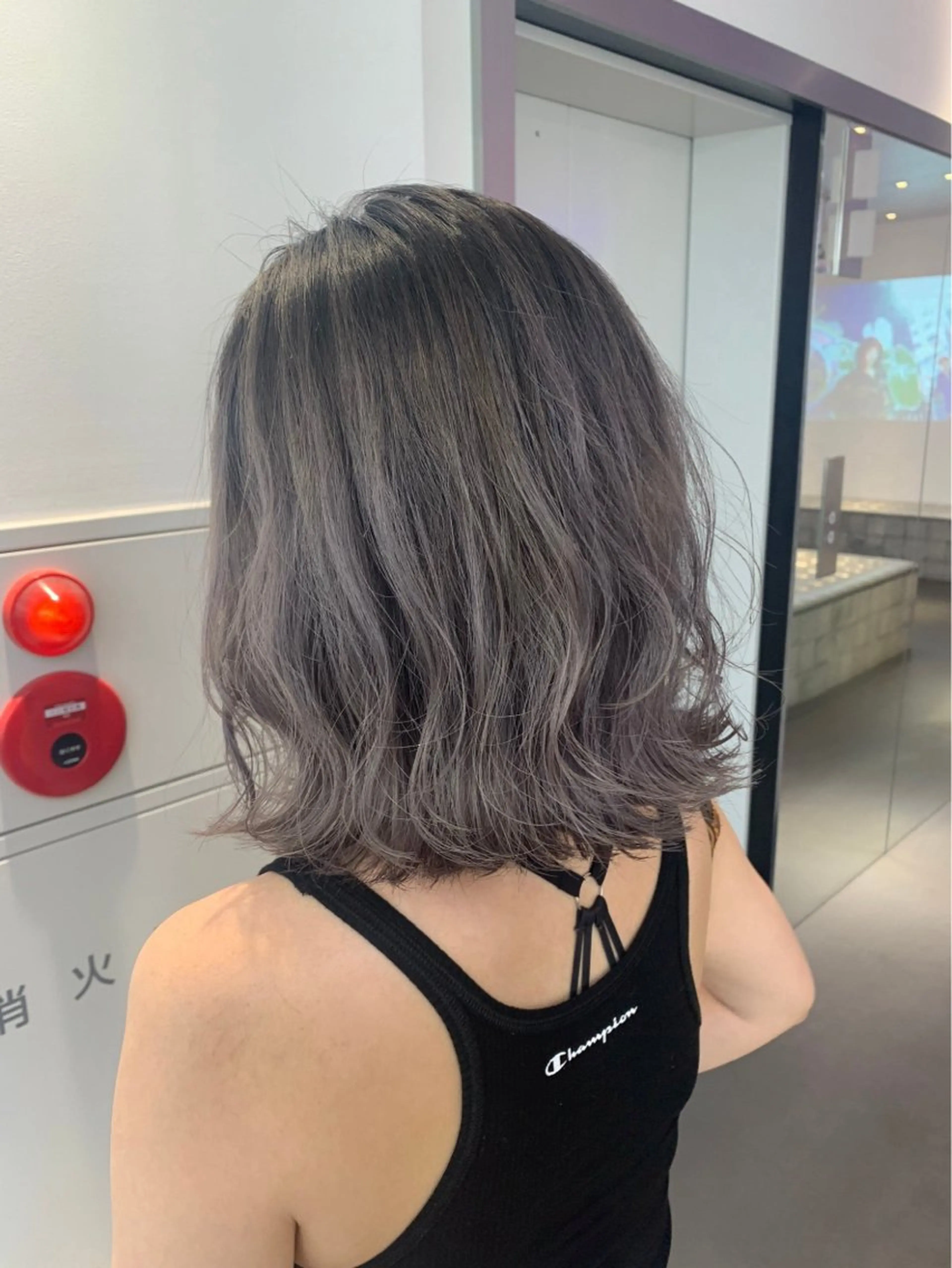 ミディアム カラー ダブルカラー寒色系 ボリューム改善ハヤトのヘアスタイル