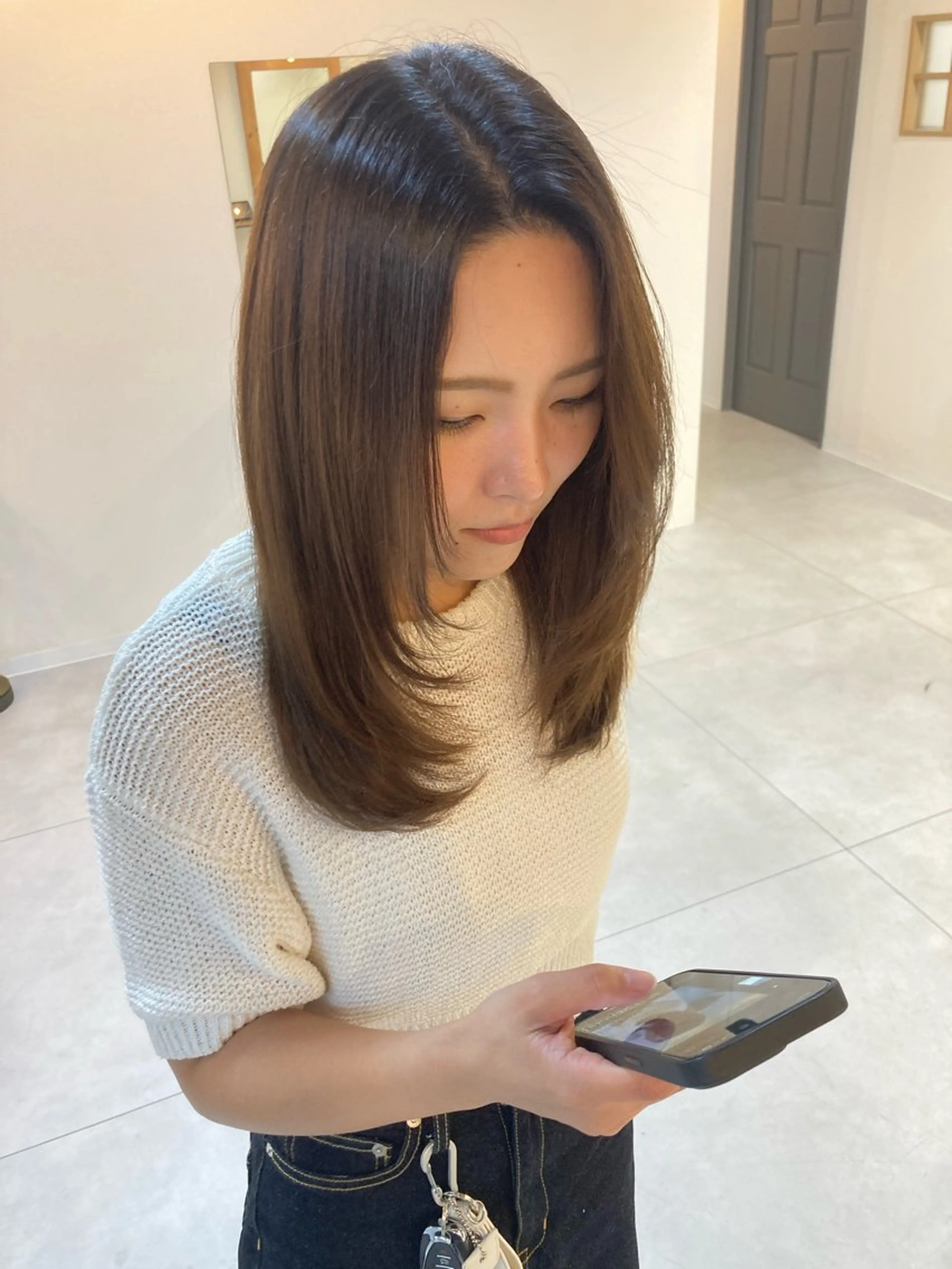 セミロング レイヤーカット 三浦 寛都のヘアスタイル