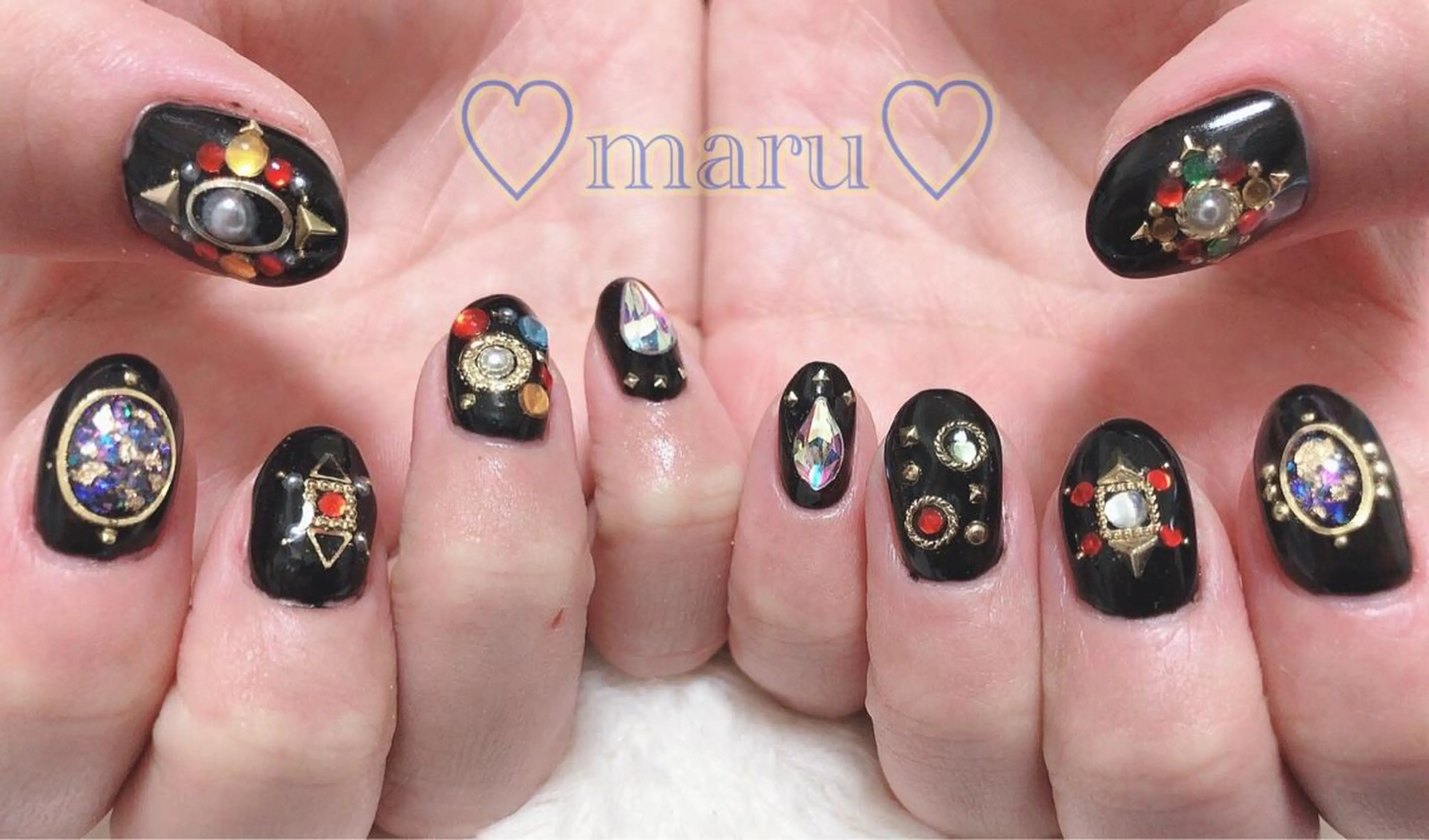 ネイル ハンドネイル フットネイル まるみ ♡のネイルデザイン