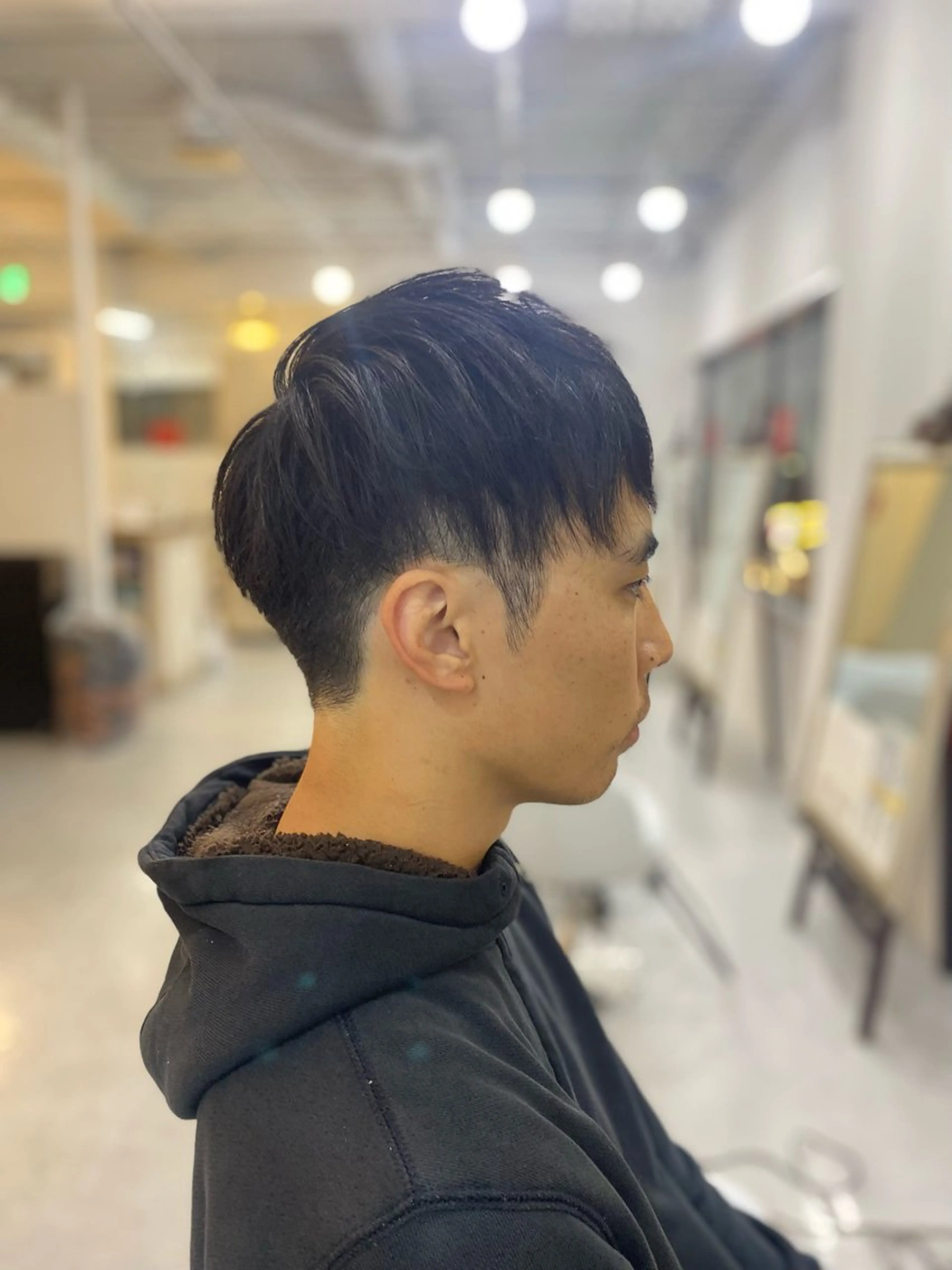 ショート 越坂部 桃子のヘアスタイル