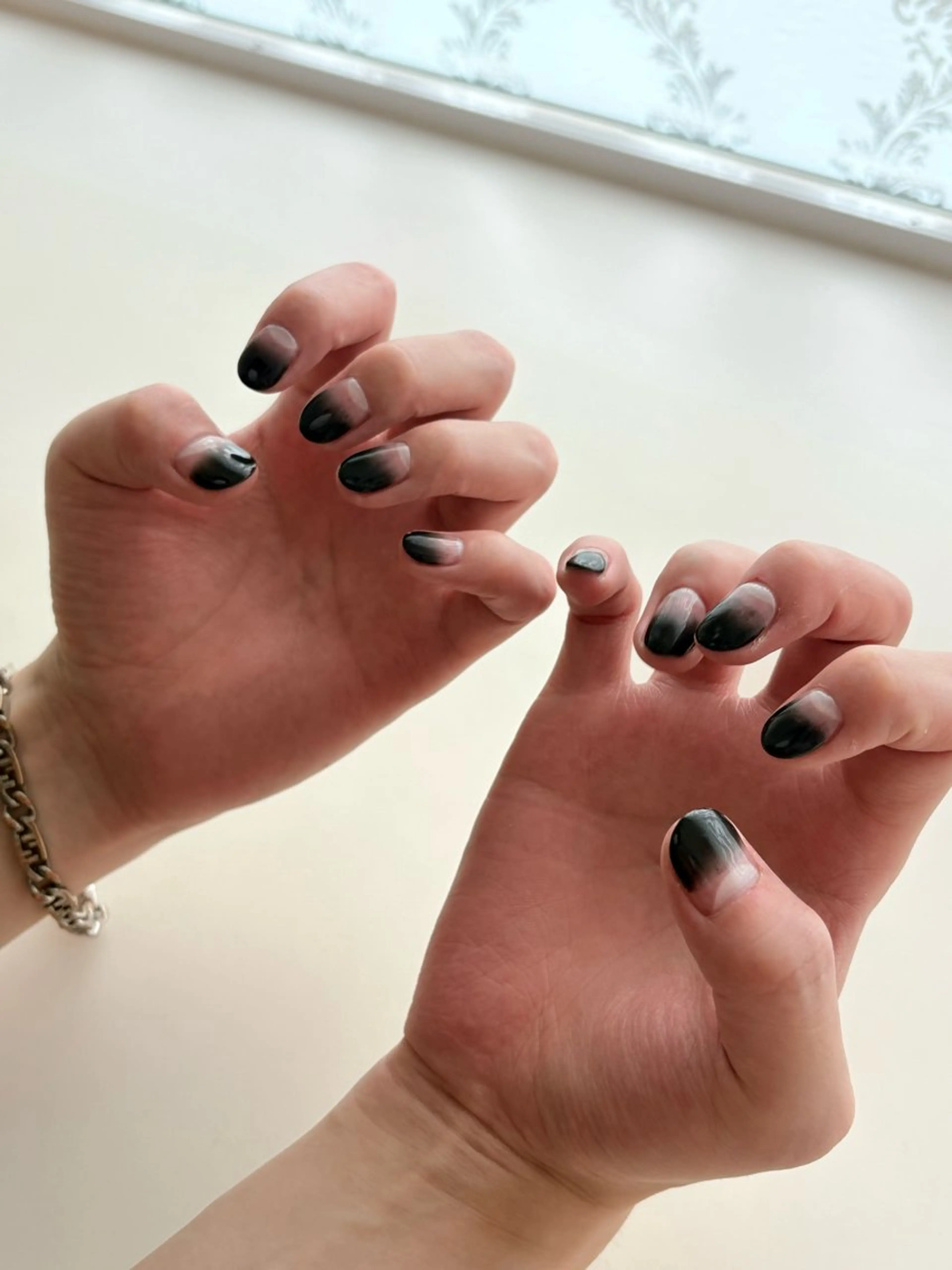 ネイル ハンドネイル she saw me / shokoのネイルデザイン