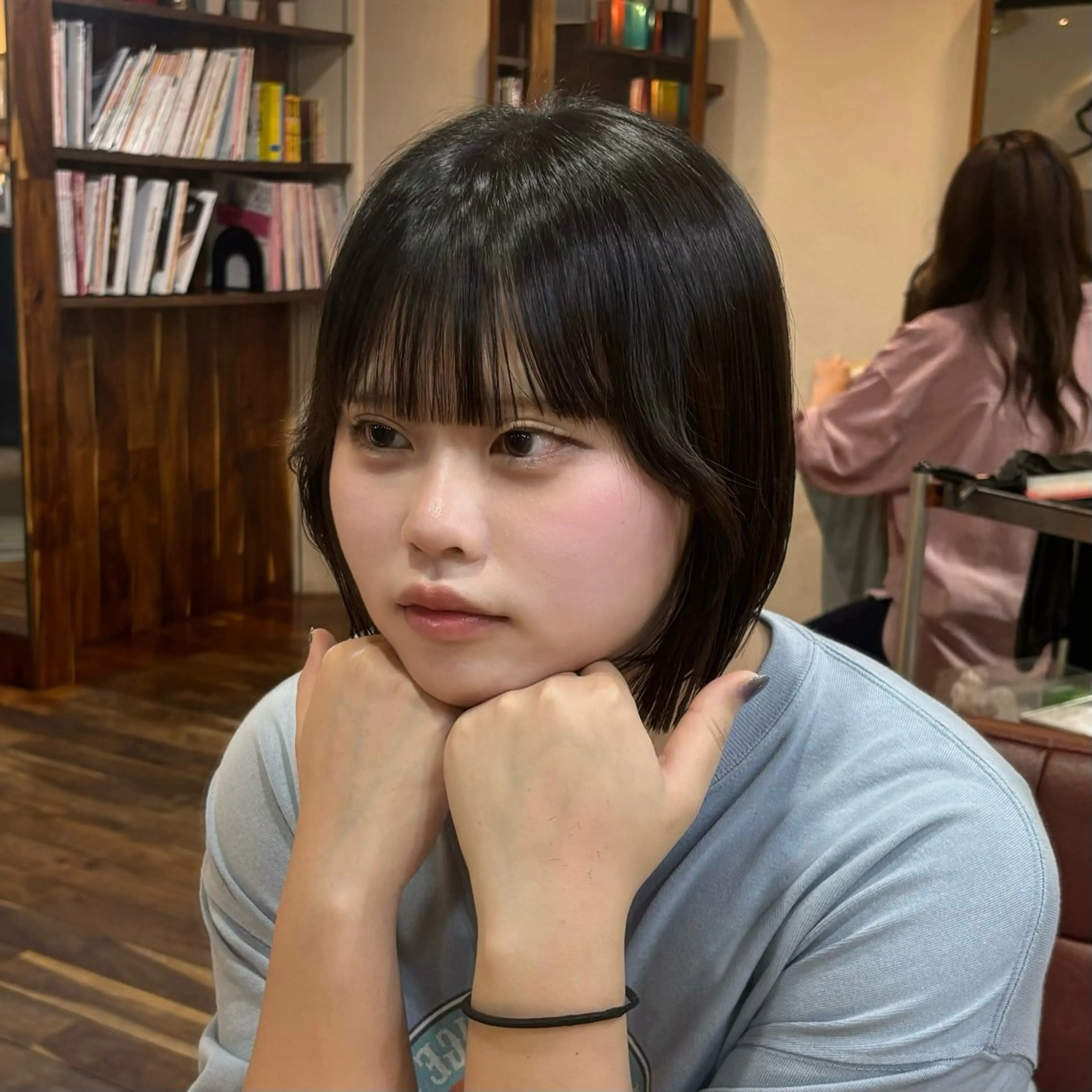 ショート 顔まわりレイヤー レイヤーカット レイヤー/顔周り/ 韓国ヘア🤍フウカのヘアスタイル