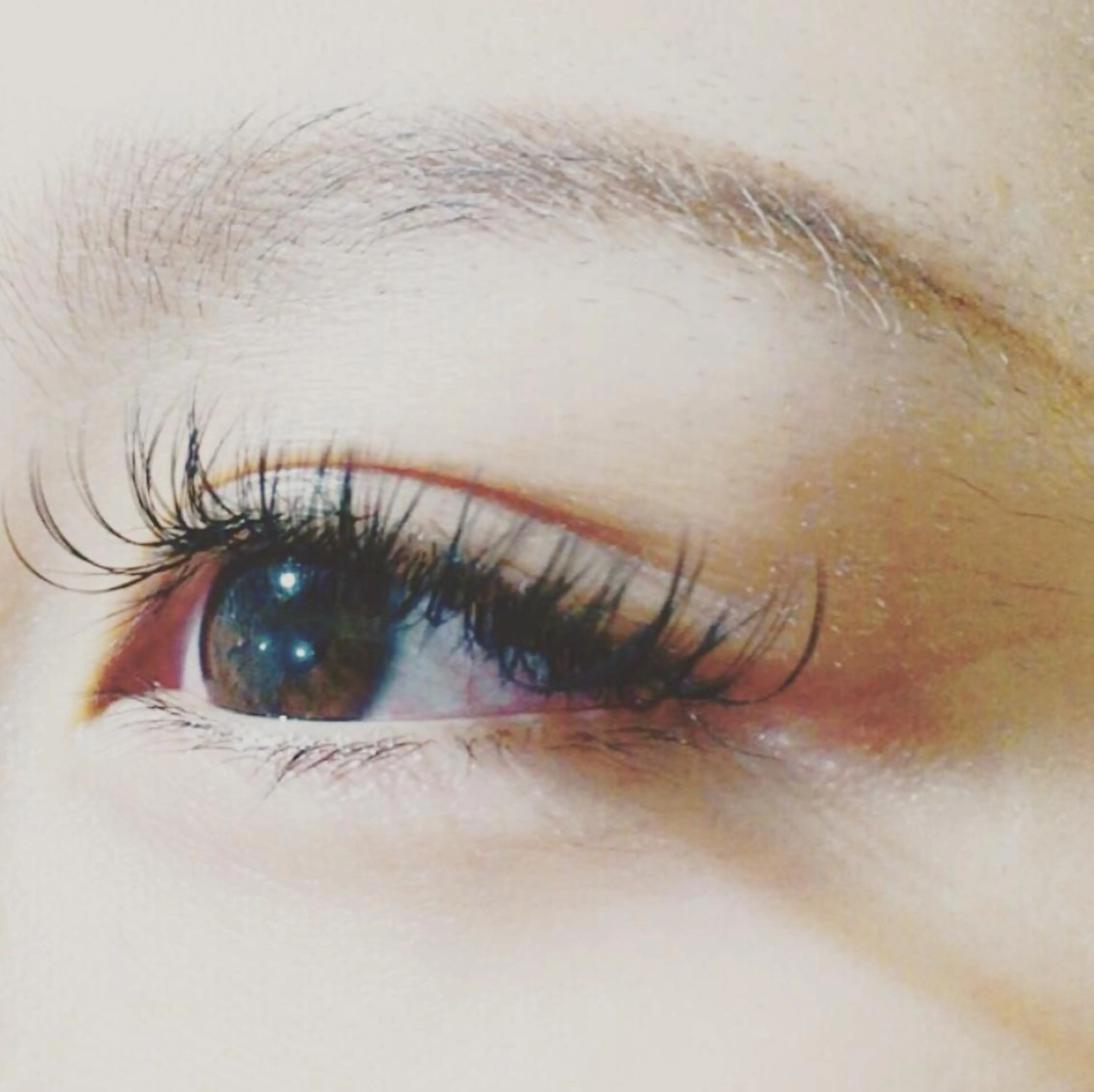 マツエク・マツパ ボリュームラッシュ CHERILU昭島店 スタイリストの眉毛・アイブロウイメージ