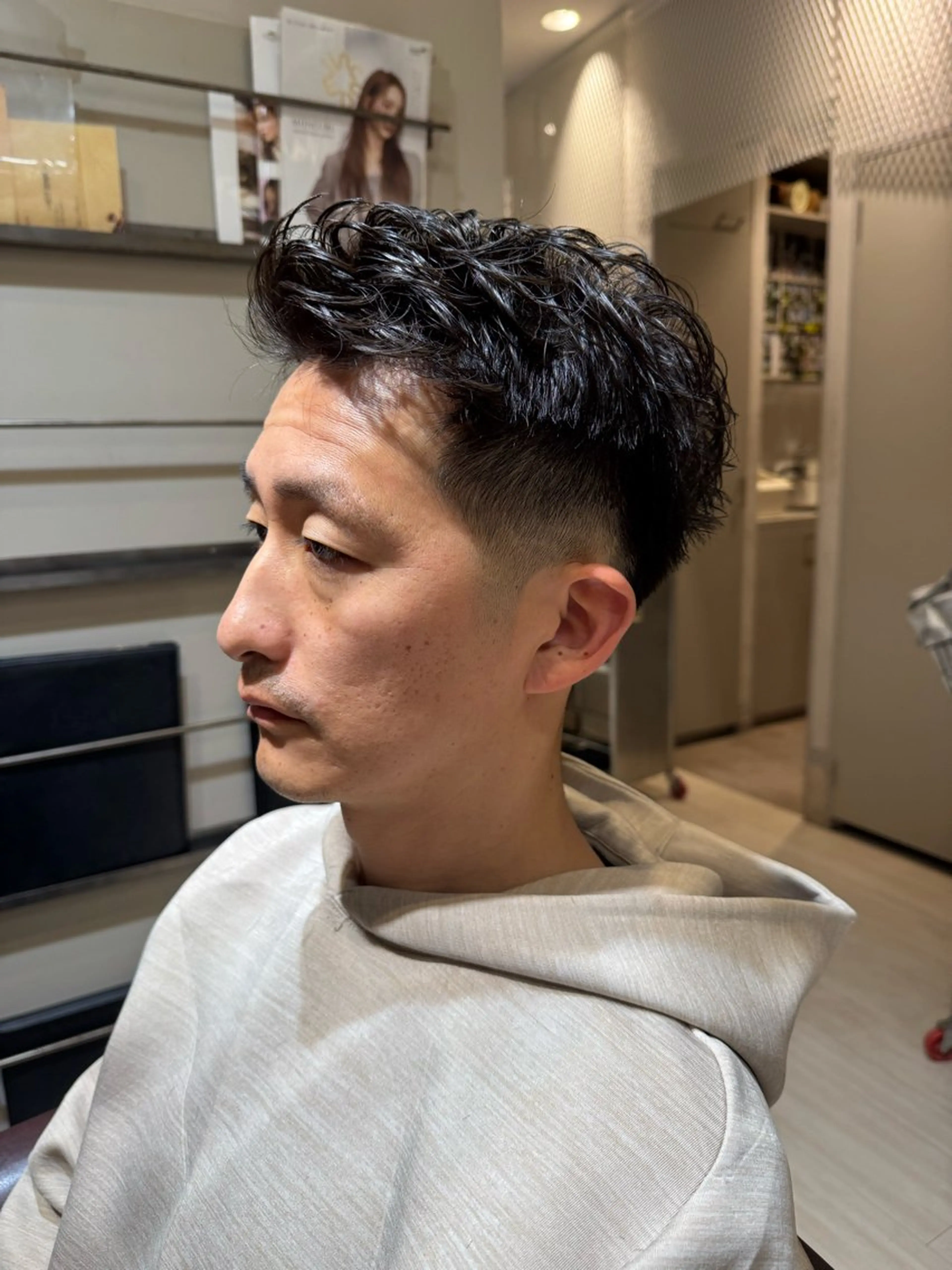 ショート パーマ メンズ フェードカット メンズパーマ 刈り上げ Beeline所属・🫧メンズ特化🫧 瀧口翔太のヘアスタイル