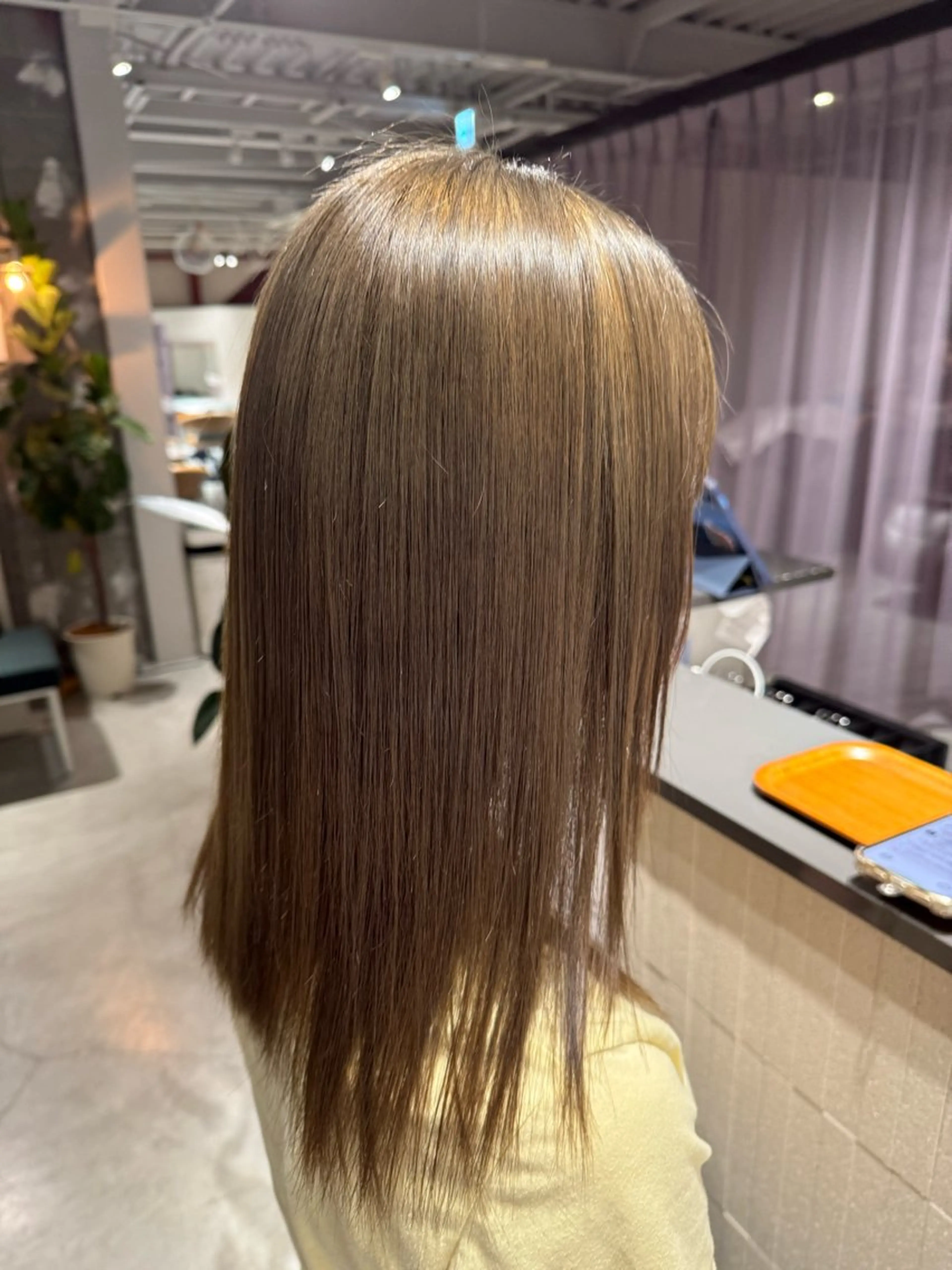 セミロング トリートメント ヘアカラー トリートメント 井手上 陽菜のヘアスタイル