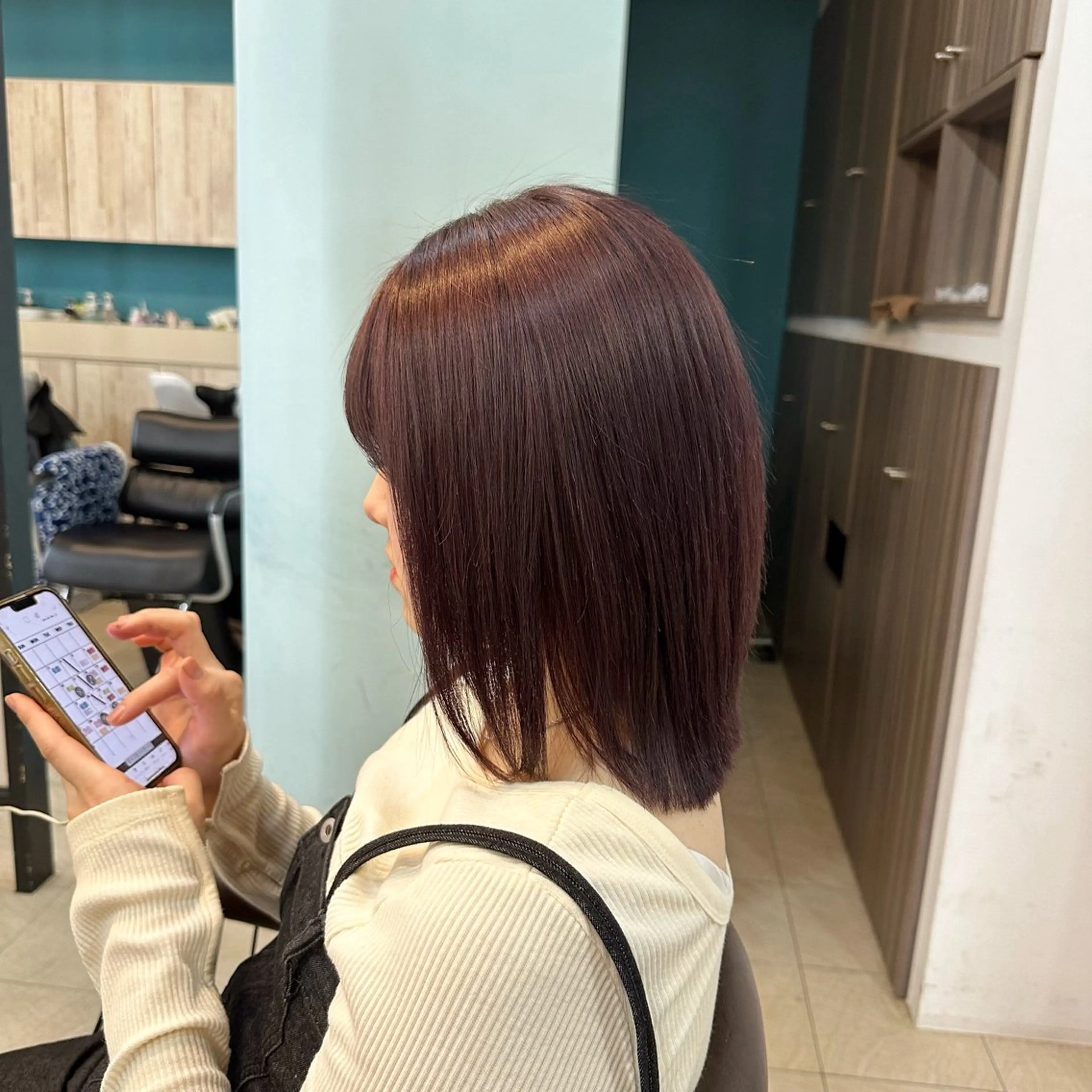 ミディアム カラー ヘアカラー 柔らかオリーブカラー 透明感カラー古澤羅威のヘアスタイル