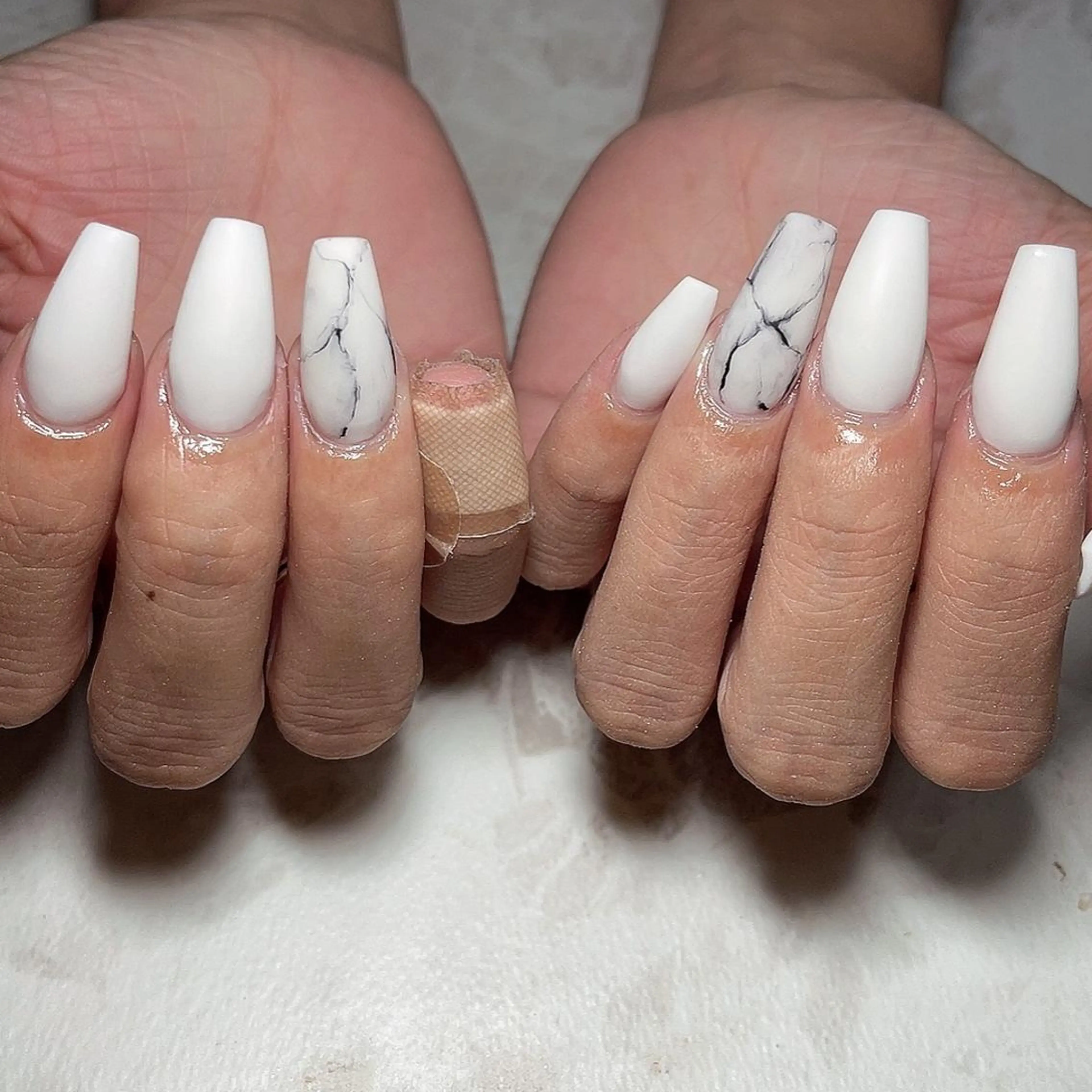 ロング 知花 梨花のネイルデザイン