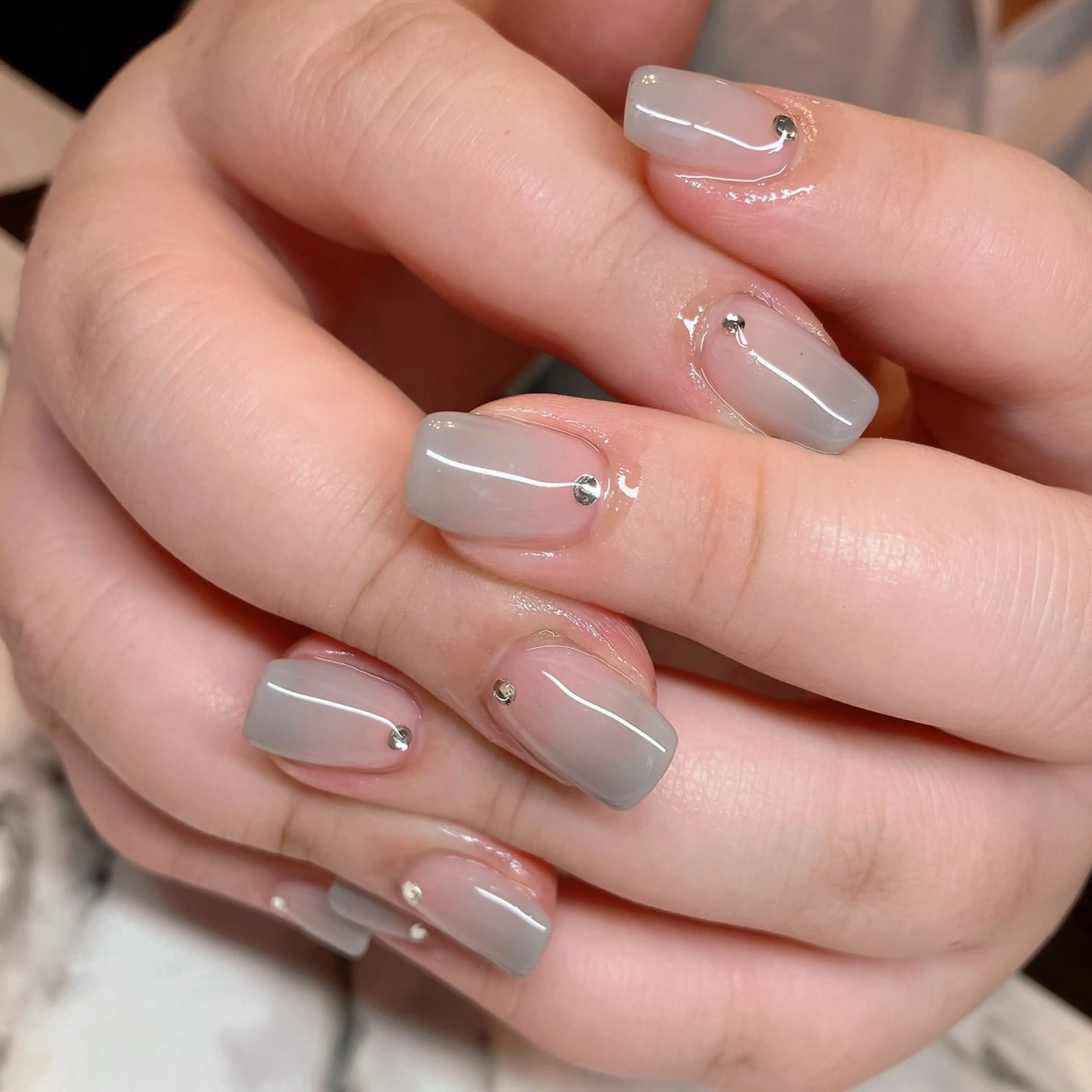 ネイル グラデーション ハンドネイル 酒井 茜のエステ・リラクイメージ