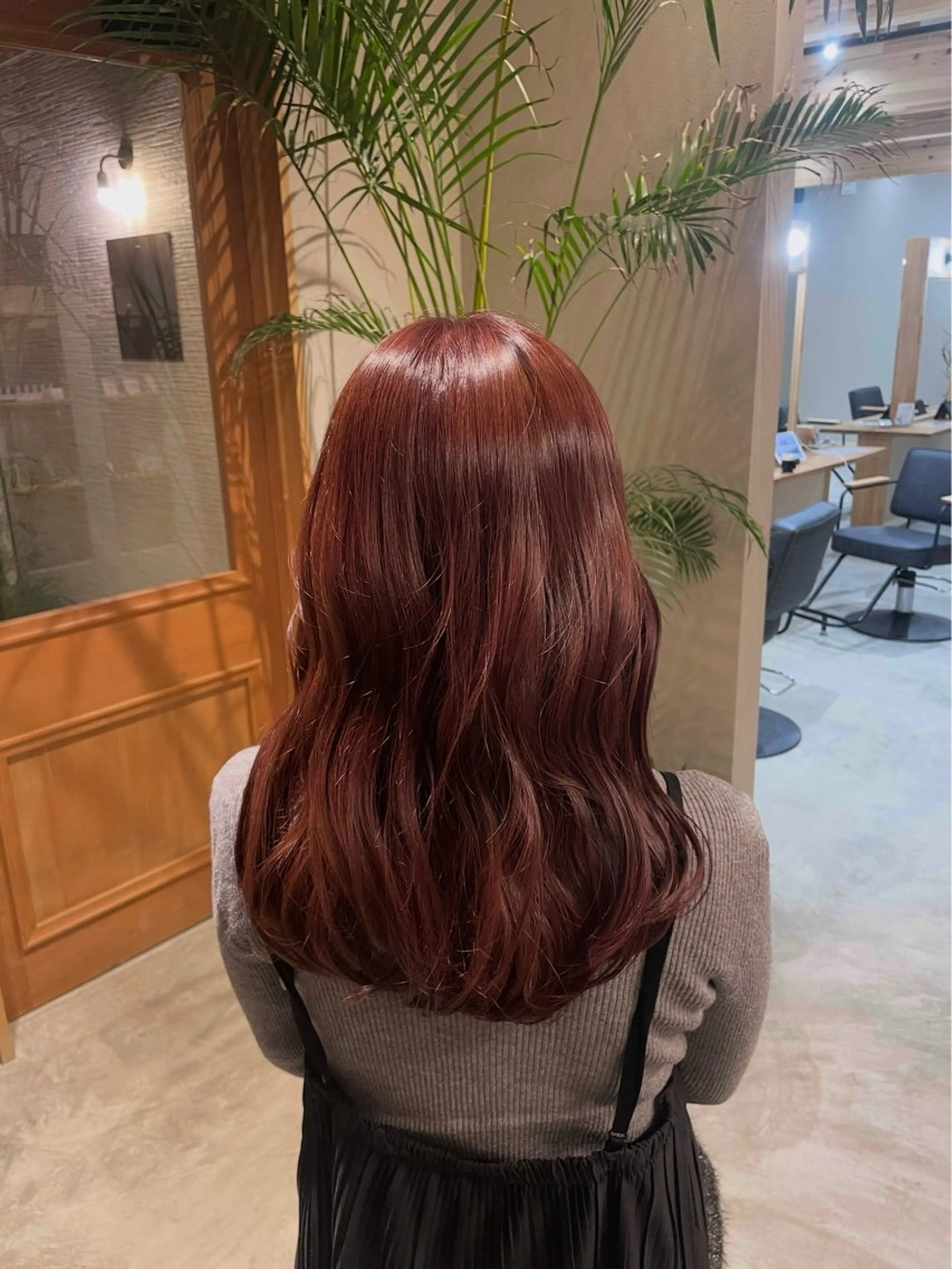 ロング カラー ブラウンカラー ピンクカラー ピンクブラウン レイヤーカット BASE hair所属・risa / base hairのヘアスタイル