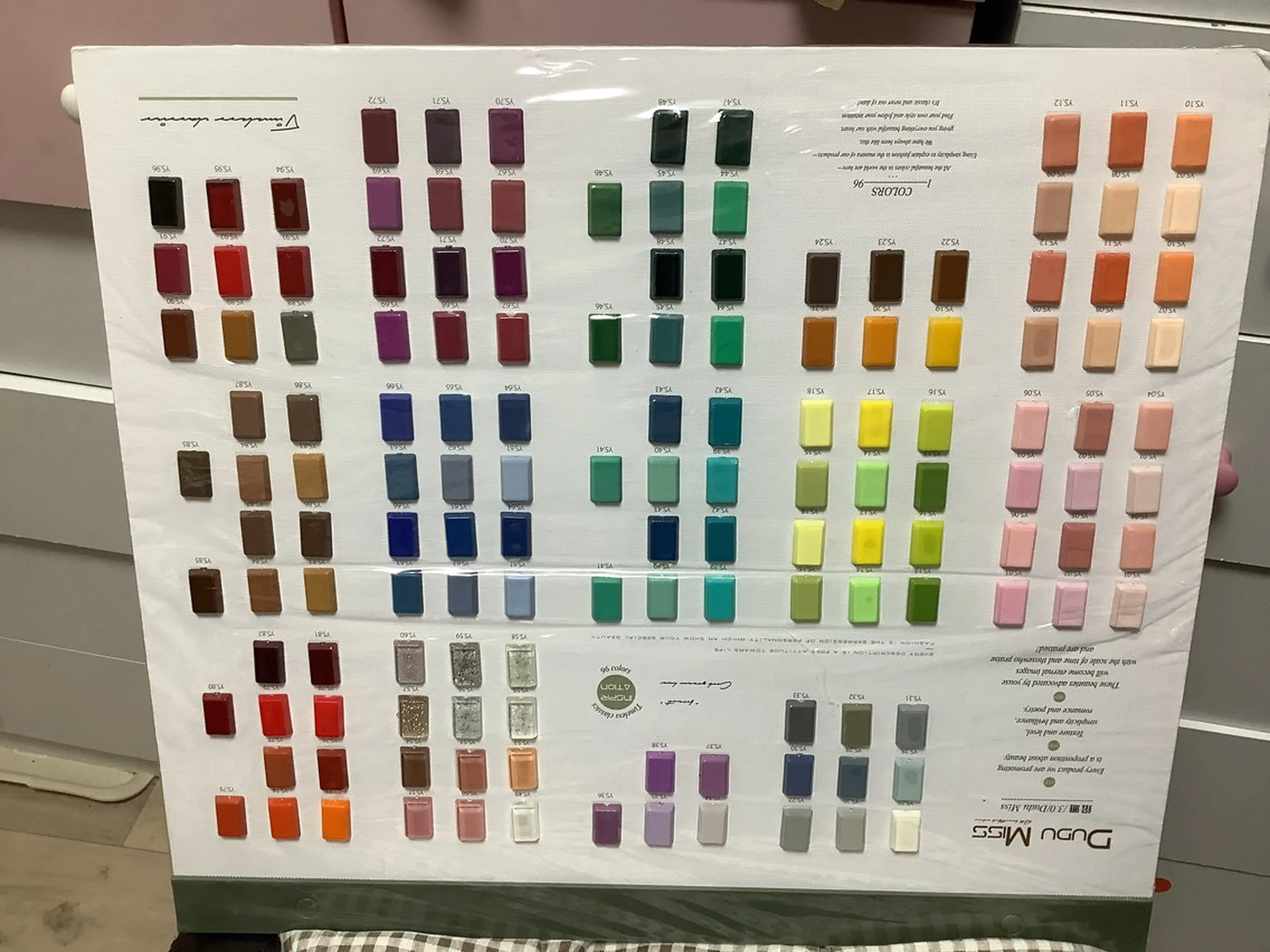 ネイル pink ladyサロン所属・べ にのネイルデザイン