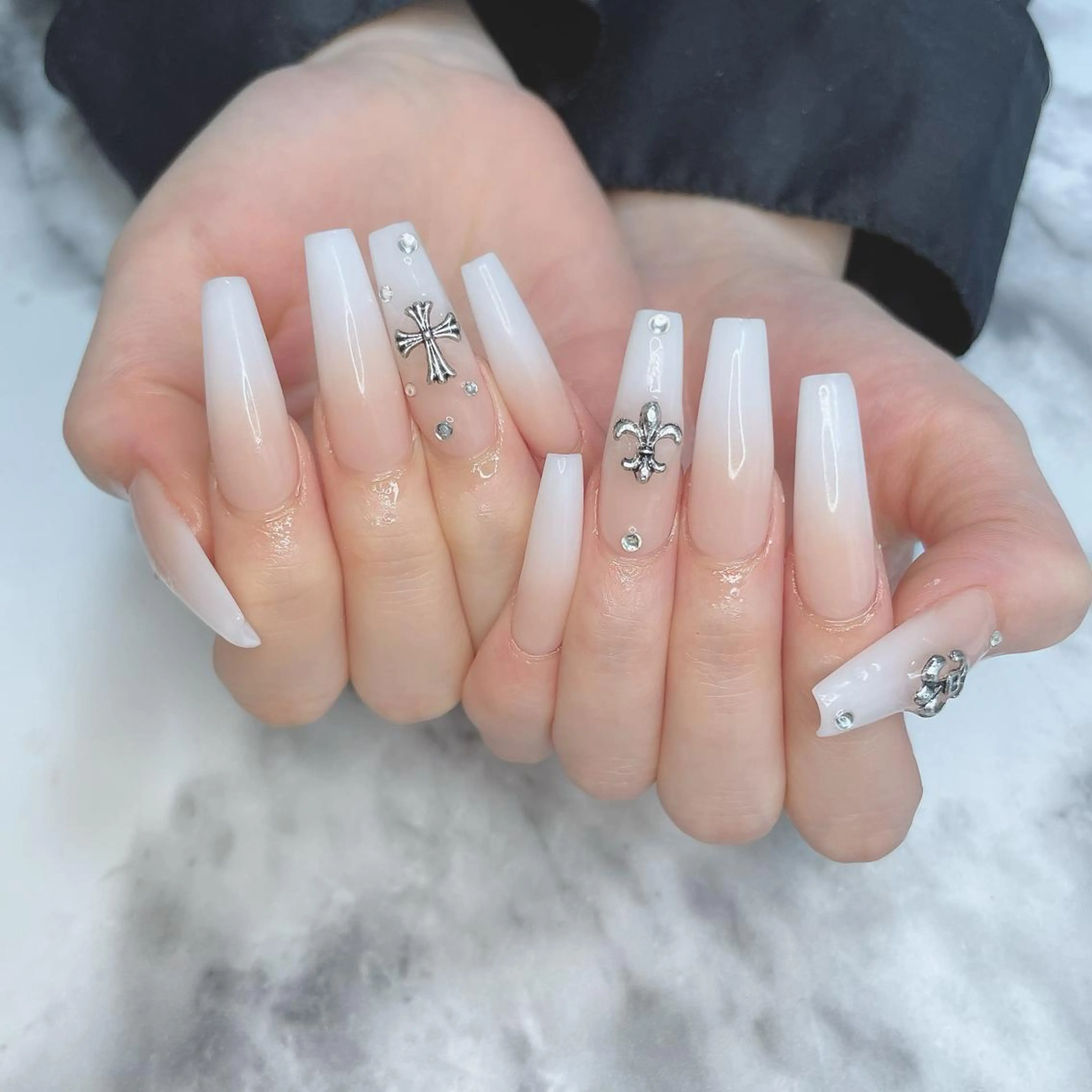 ネイル ハンドネイル salon de belnetta所属・kayo 💅のネイルデザイン