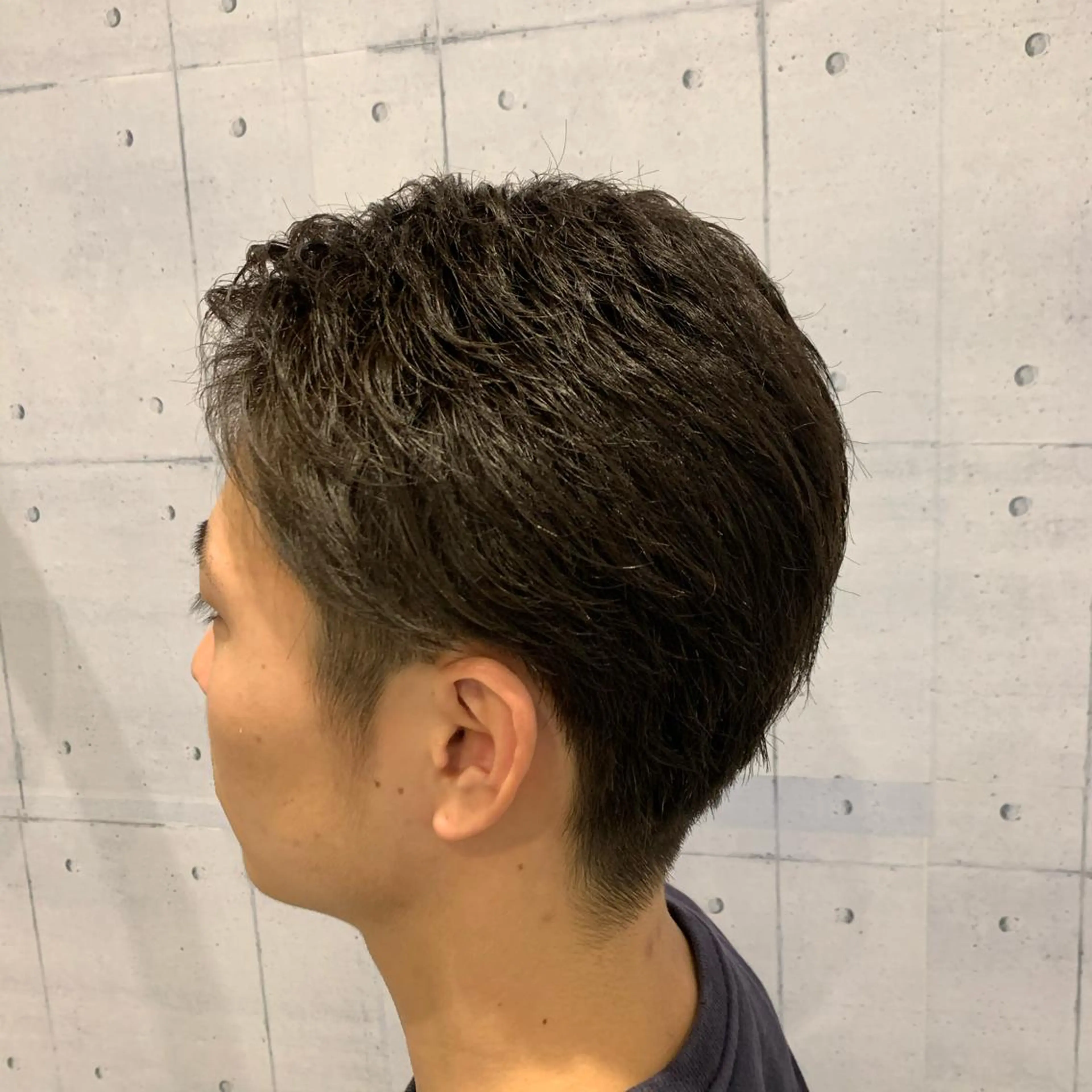 ショート メンズ 岡本 勇輝のヘアスタイル