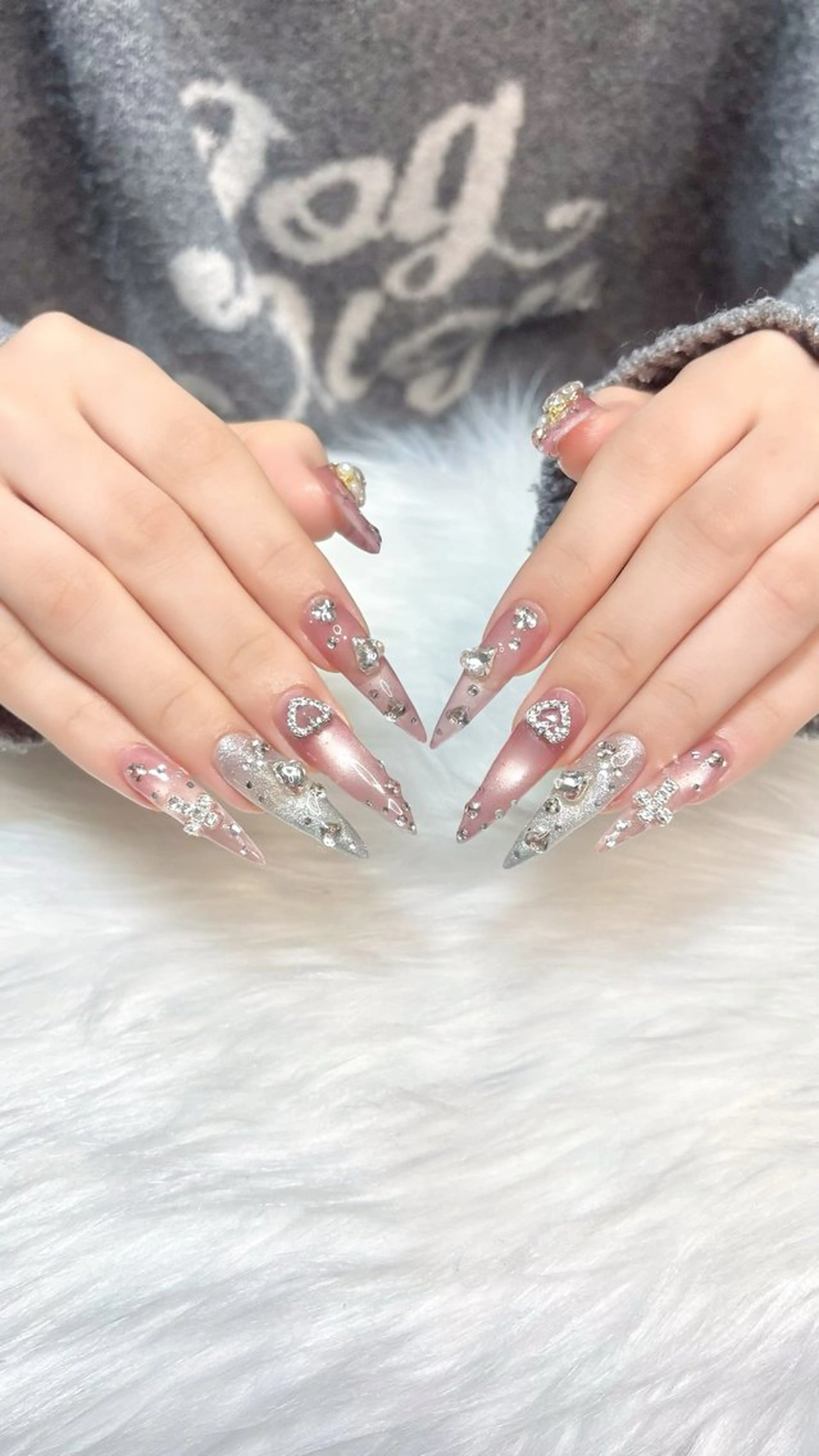 ネイル ハンドネイル ハンドケア Fam-er赤坂店所属・Fam-er Akiのネイルデザイン