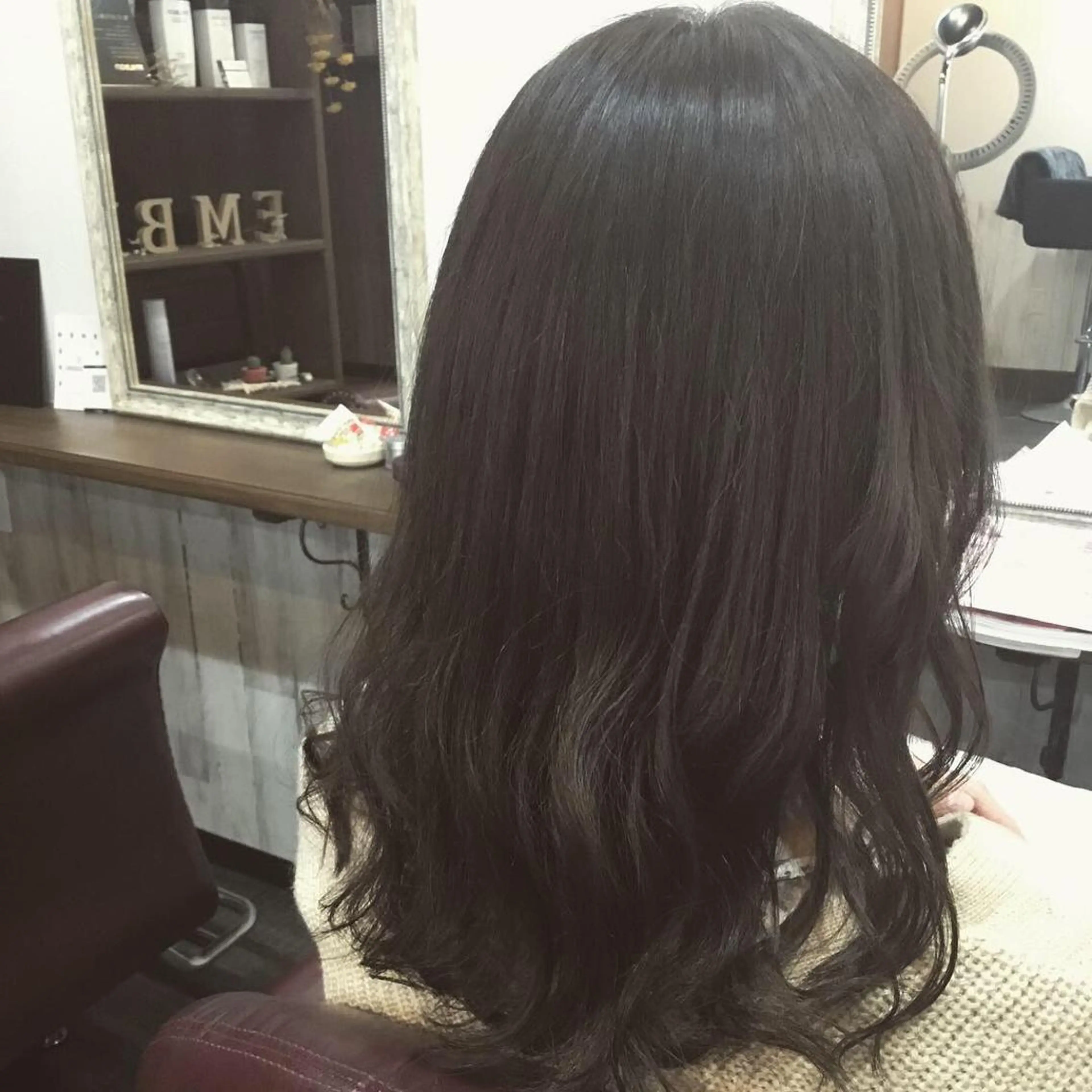 セミロング カラー パーマ embrace エンブレイスのヘアスタイル