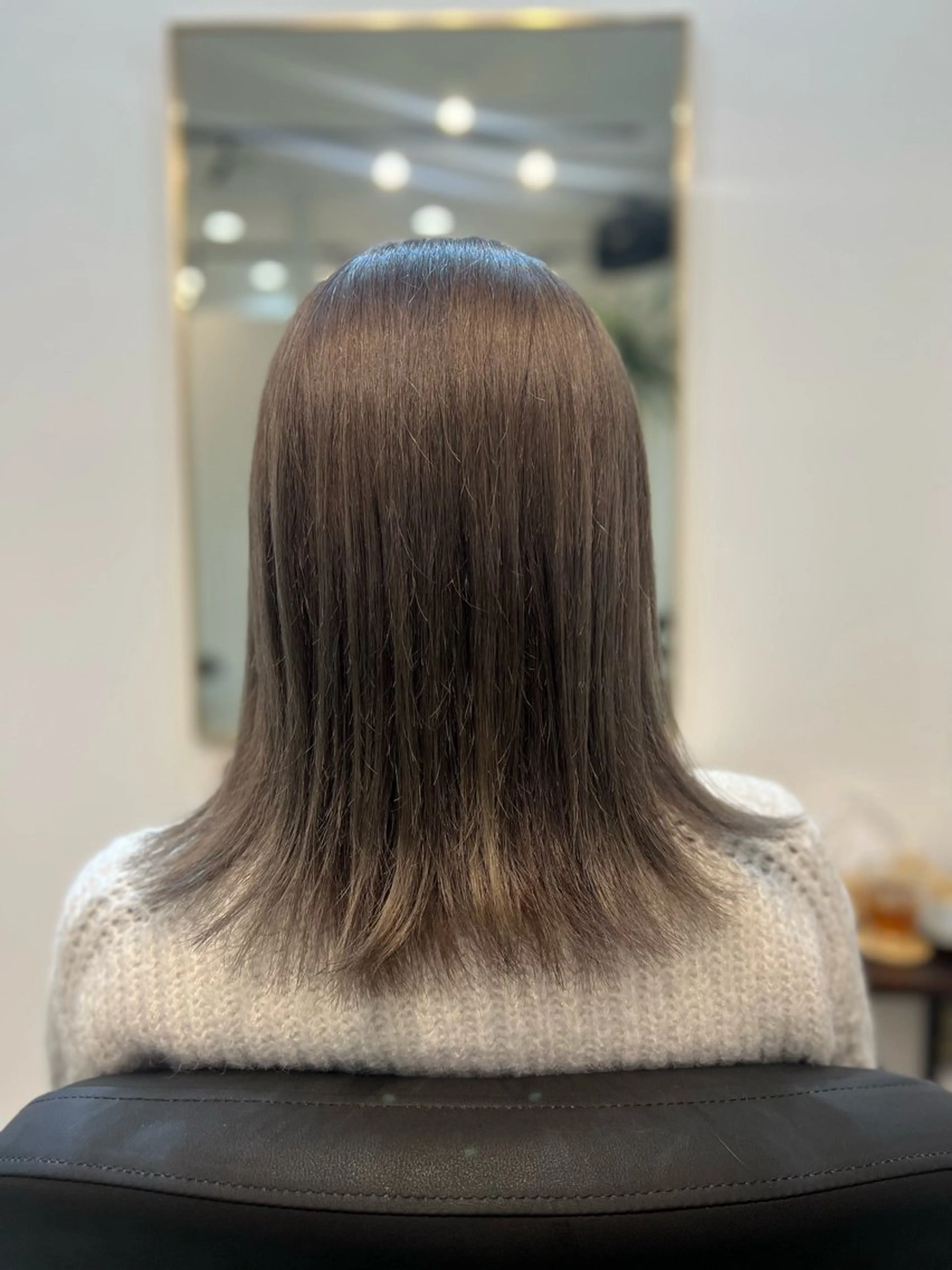 ミディアム カラー ブリーチ ダブルカラー カット ヘアカラー ENA レイヤー/くびれヘアのヘアスタイル