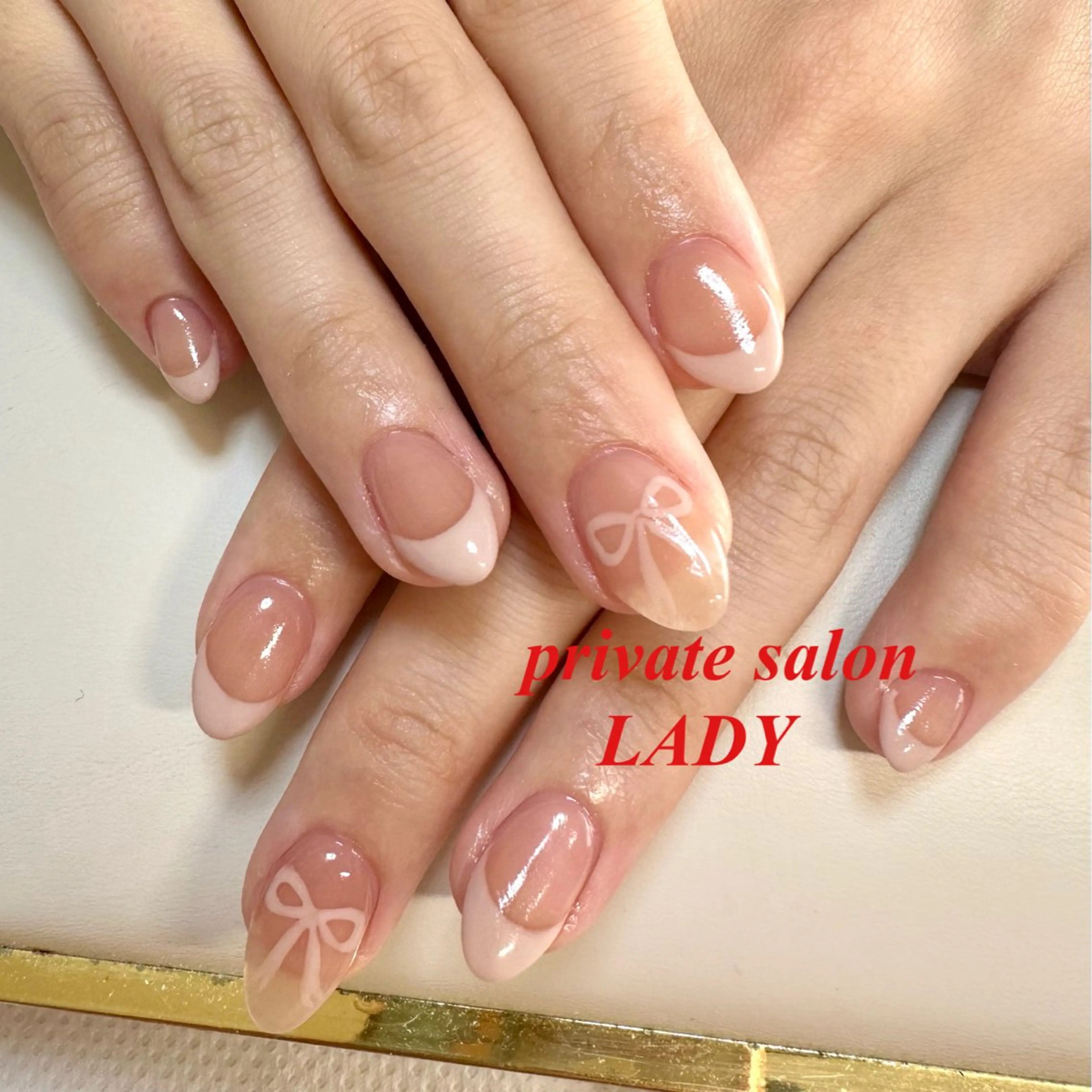 ネイル フレンチネイル リボン ハンドネイル 桜田 麻菜のネイルデザイン