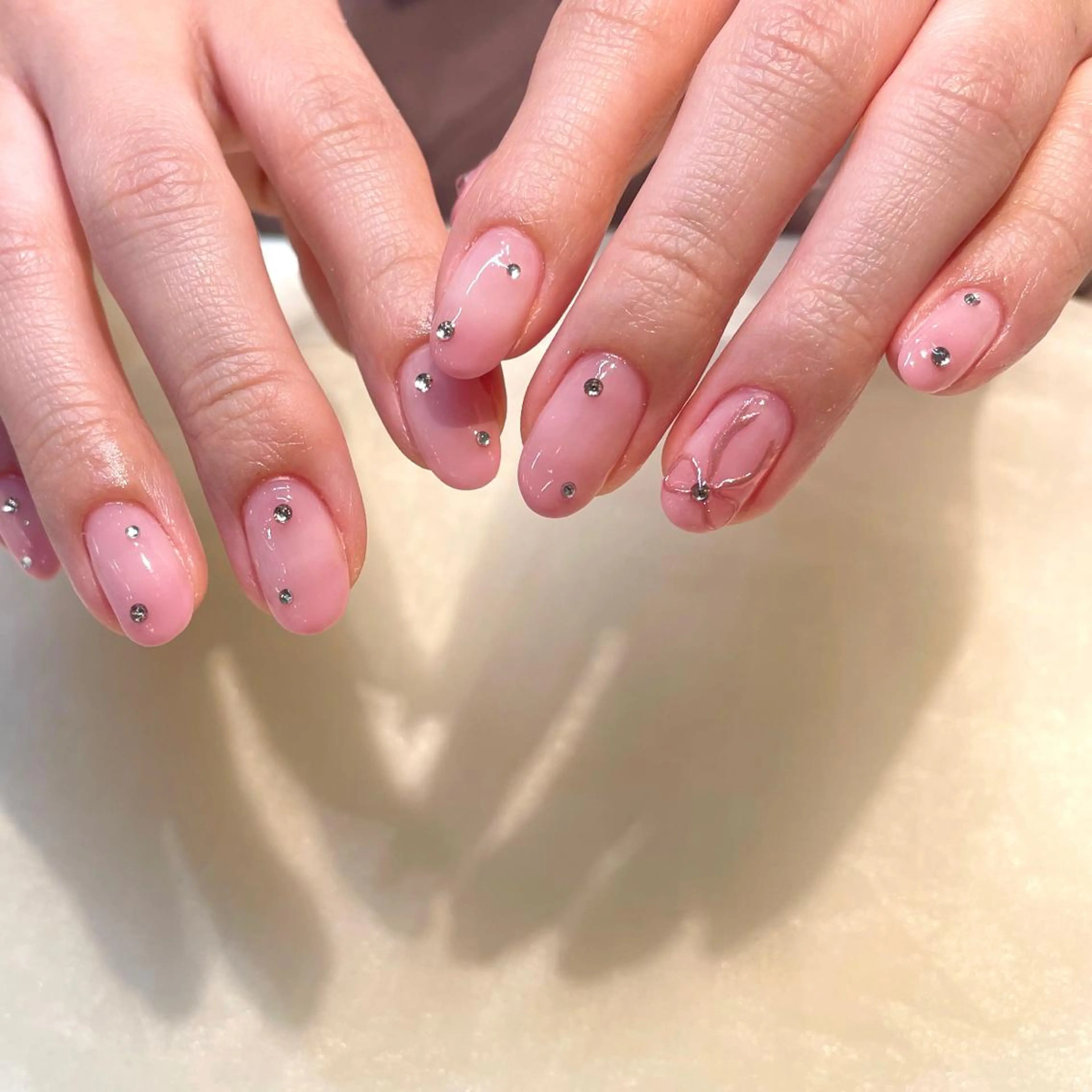 ネイル ハンドネイル 新井 ひなののネイルデザイン