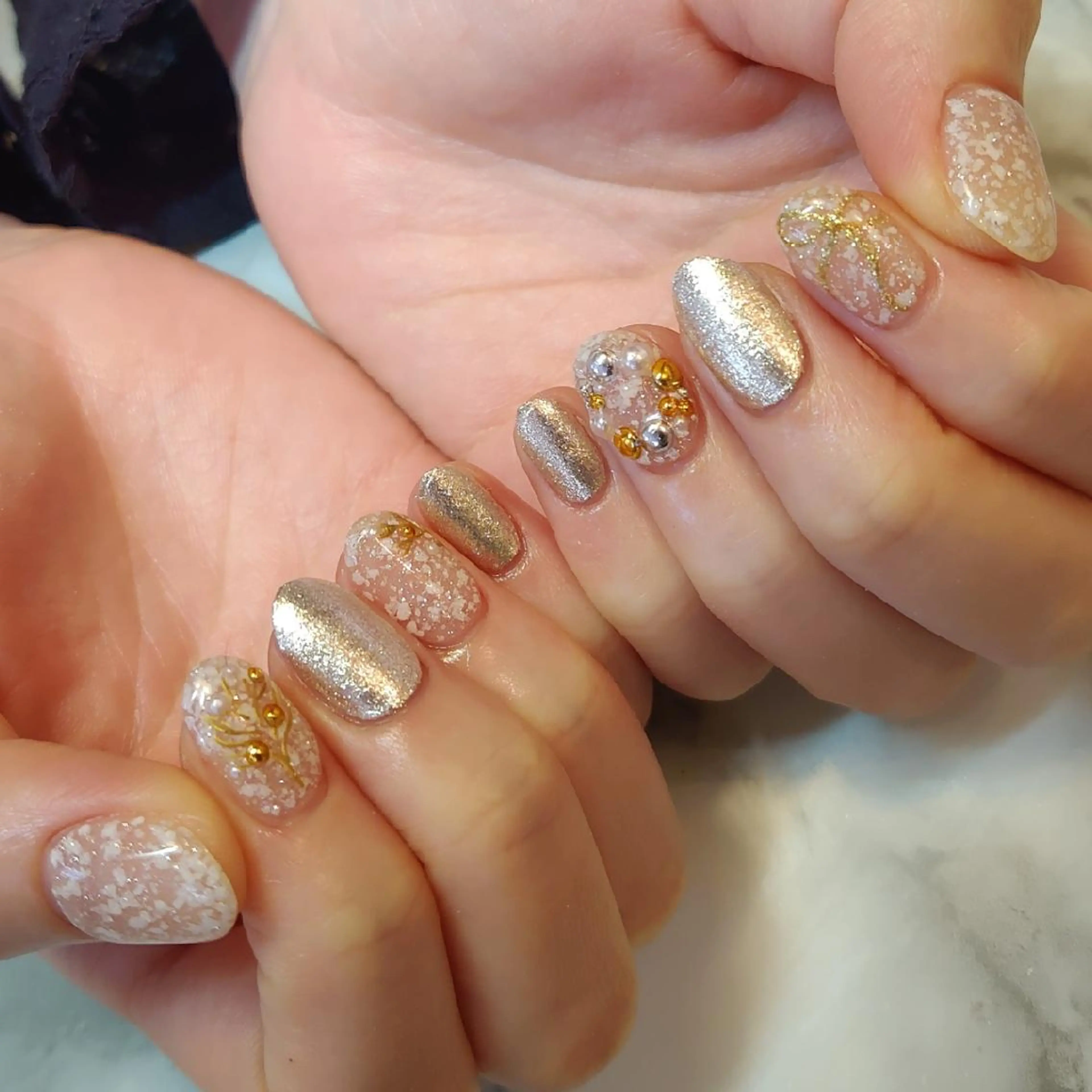 ネイル ジェヌインネイル 河内のネイルデザイン