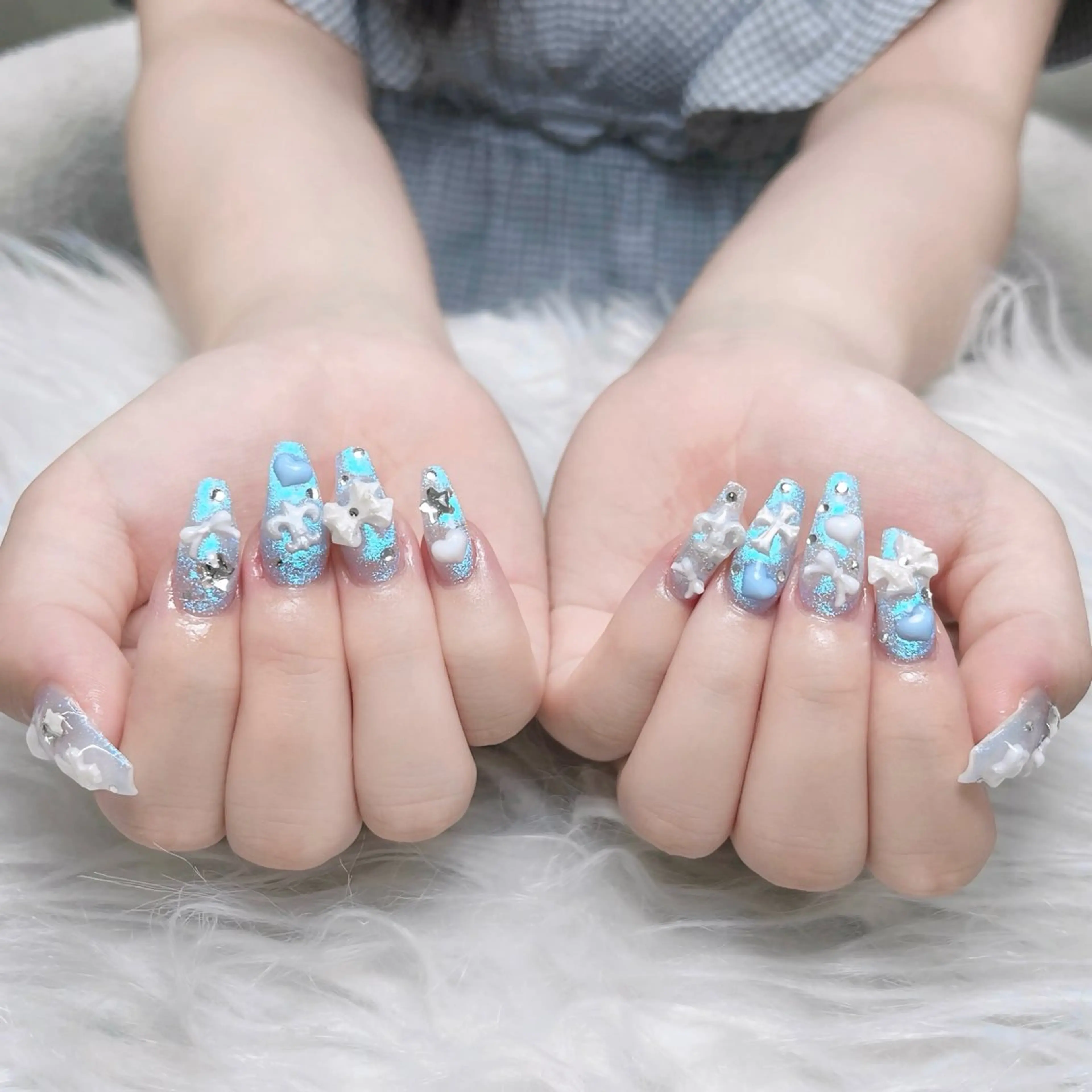 ネイル アートネイル 長さ出し キラキラネイル ワンホンネイル ハンドネイル ハンドケア Panda chan Novaのネイルデザイン