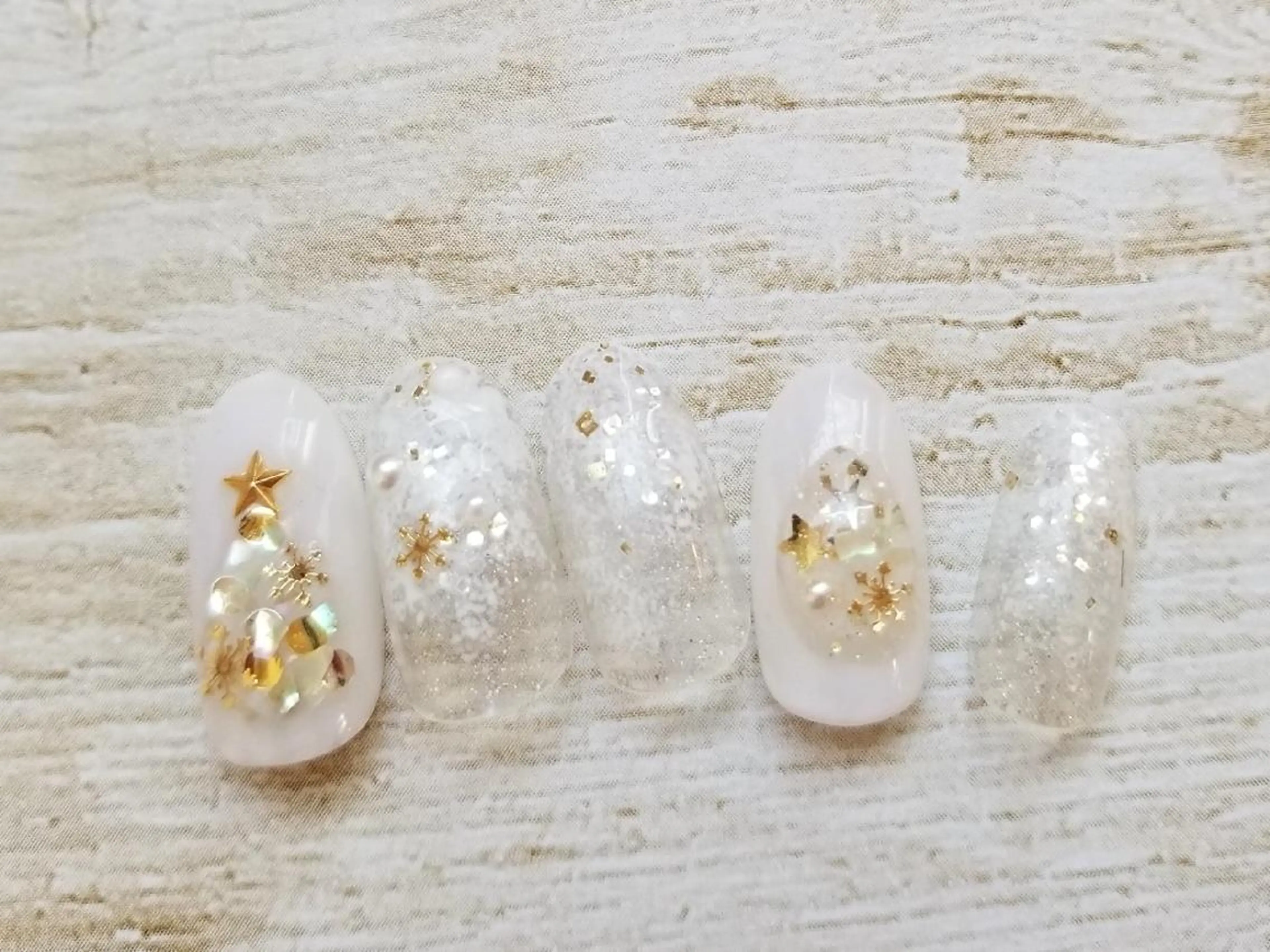 ネイル 冬ネイル クリスマス nailatelier nijiiro.所属・nijiiro🌈 サトウのネイルデザイン