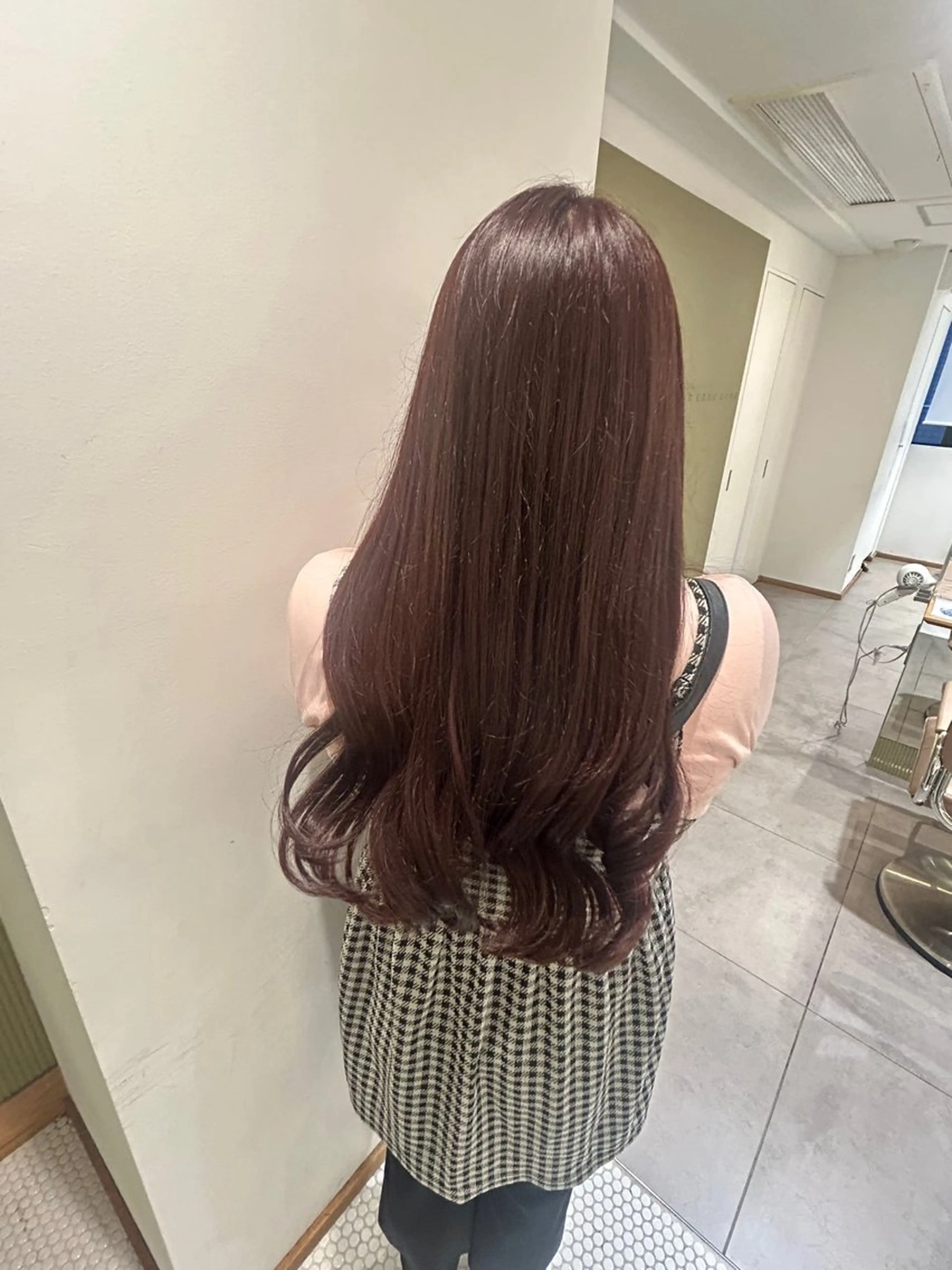 ロング カラー こばやし にな 🦖⋆͛のヘアスタイル