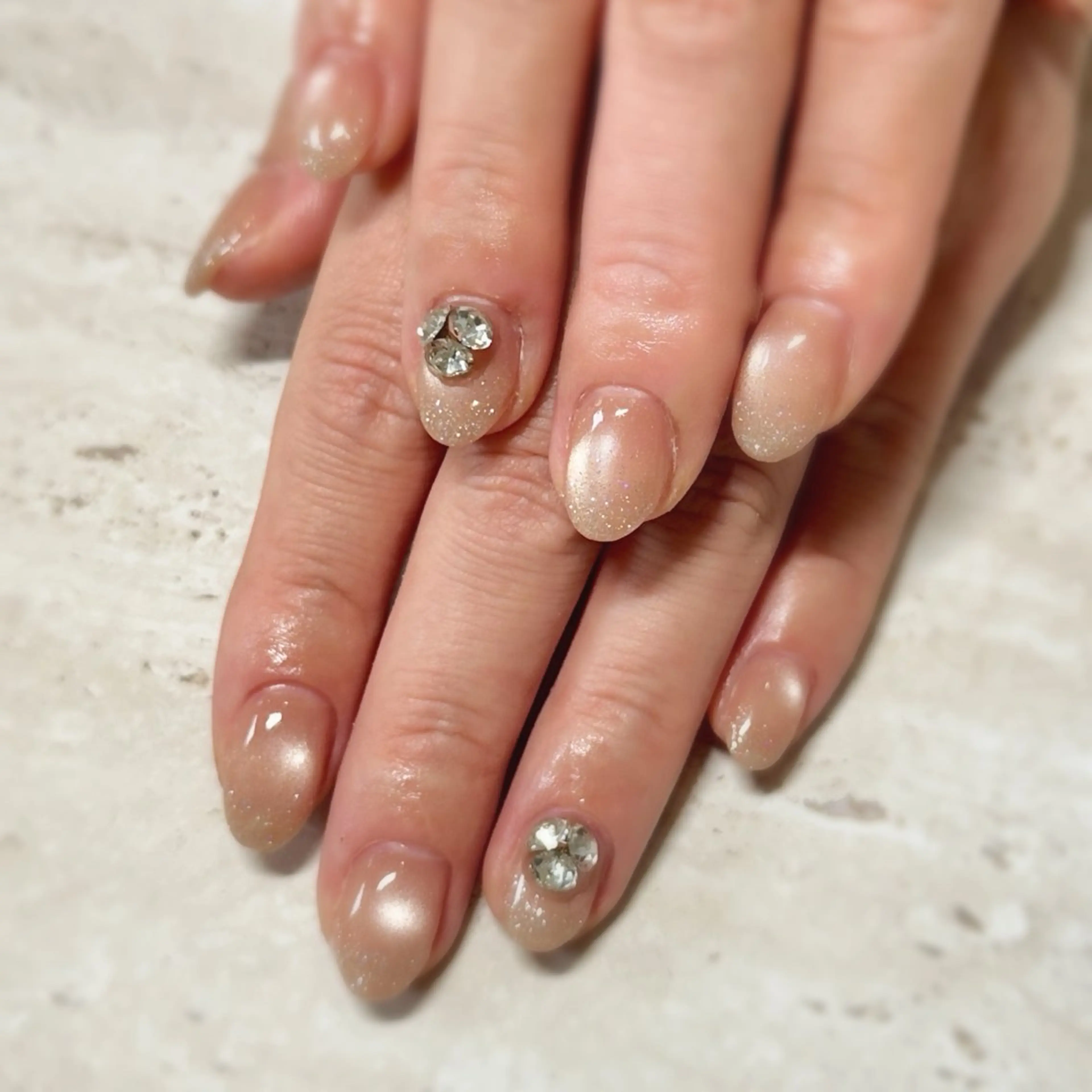 ネイル ハンドネイル sofa国分寺店 川出 玲奈のネイルデザイン