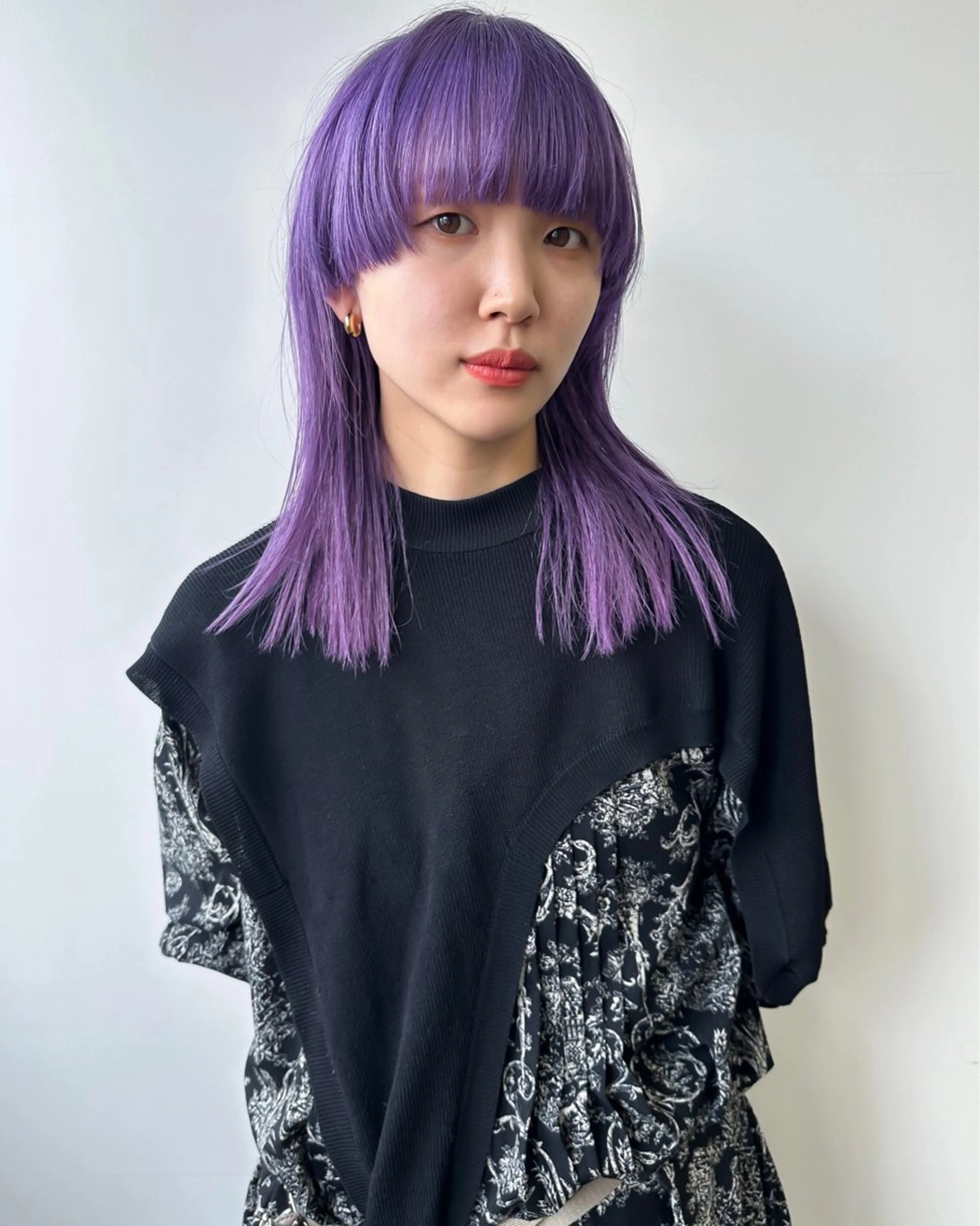 セミロング カラー パープルカラー 似合わせカット ケアパーマ喜来雅由のヘアスタイル