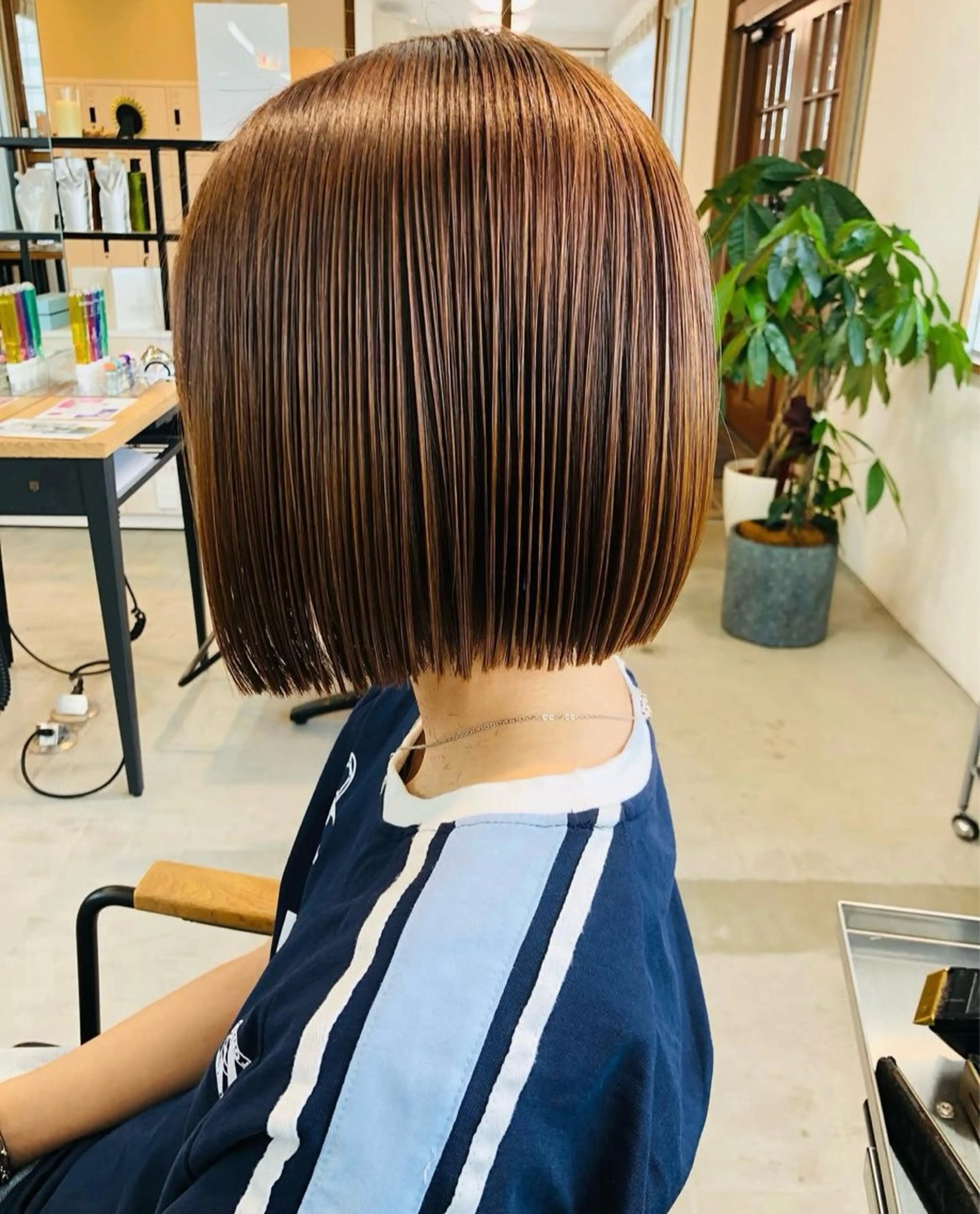 ショート 切りっぱなしボブ ボブ GRANDEUR 村越 捺稀のヘアスタイル