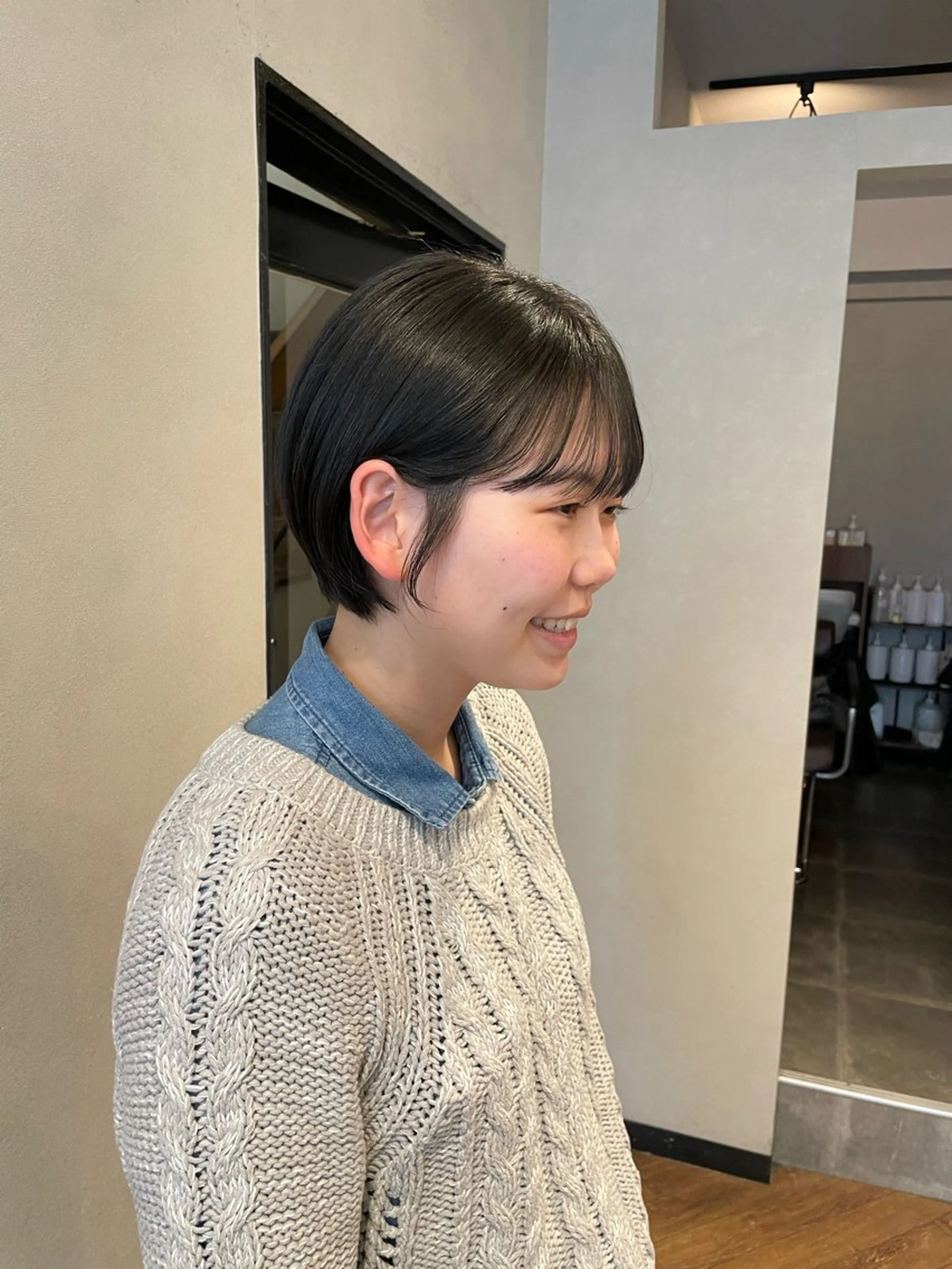 ショート カラー 丸みショート ショートヘア 金城 二千夏のヘアスタイル