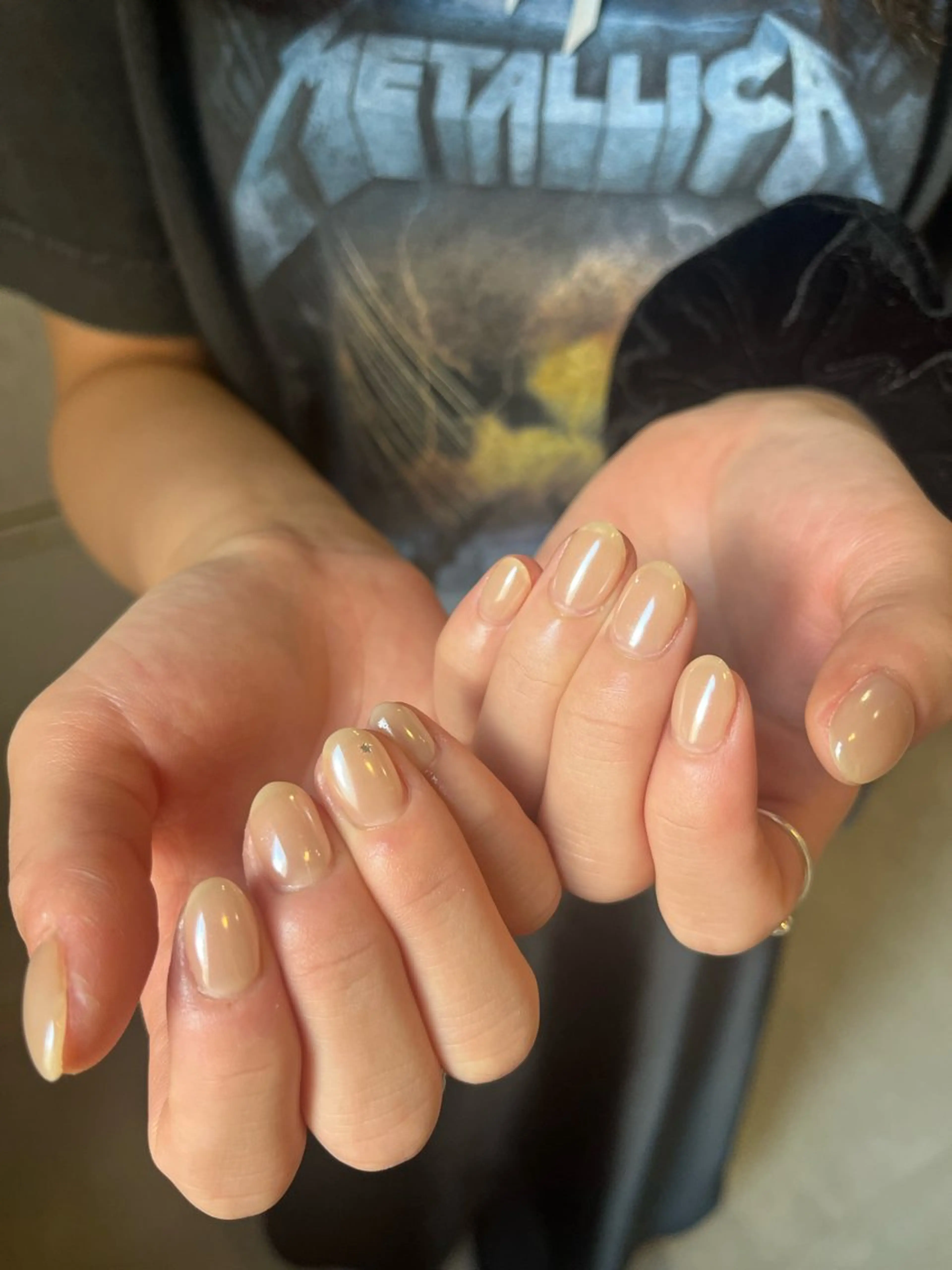 ネイル ハンドネイル +vico 堀江店所属・中西 春那のネイルデザイン