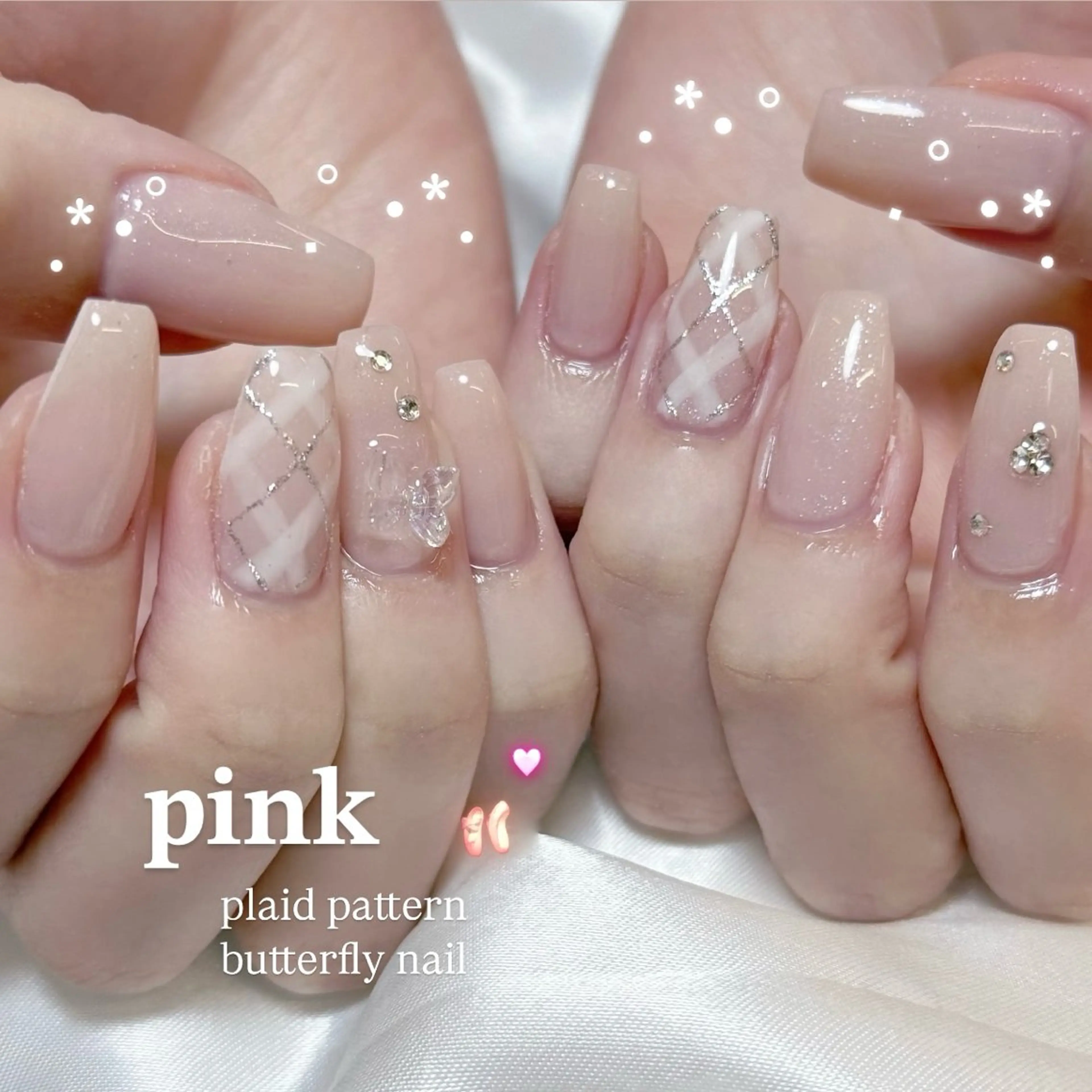 ネイル オーロラネイル ブルー フラッシュネイル フットネイル フレンチネイル fein. miku🎀🍼のネイルデザイン