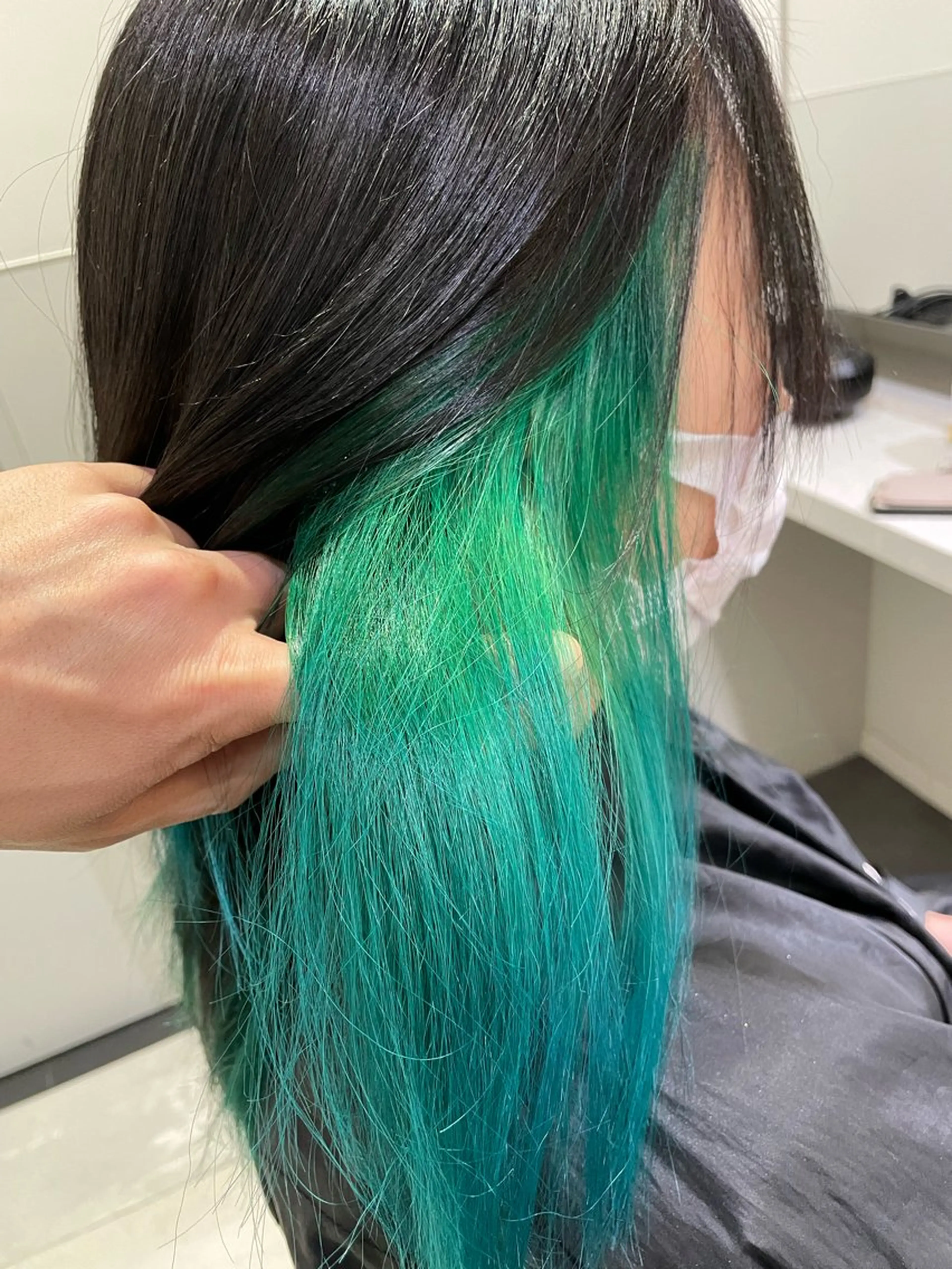 ミディアム カラー カット ヘアカラー トリートメント share salon higashi umeda所属・大阪 美容師 林のヘアスタイル