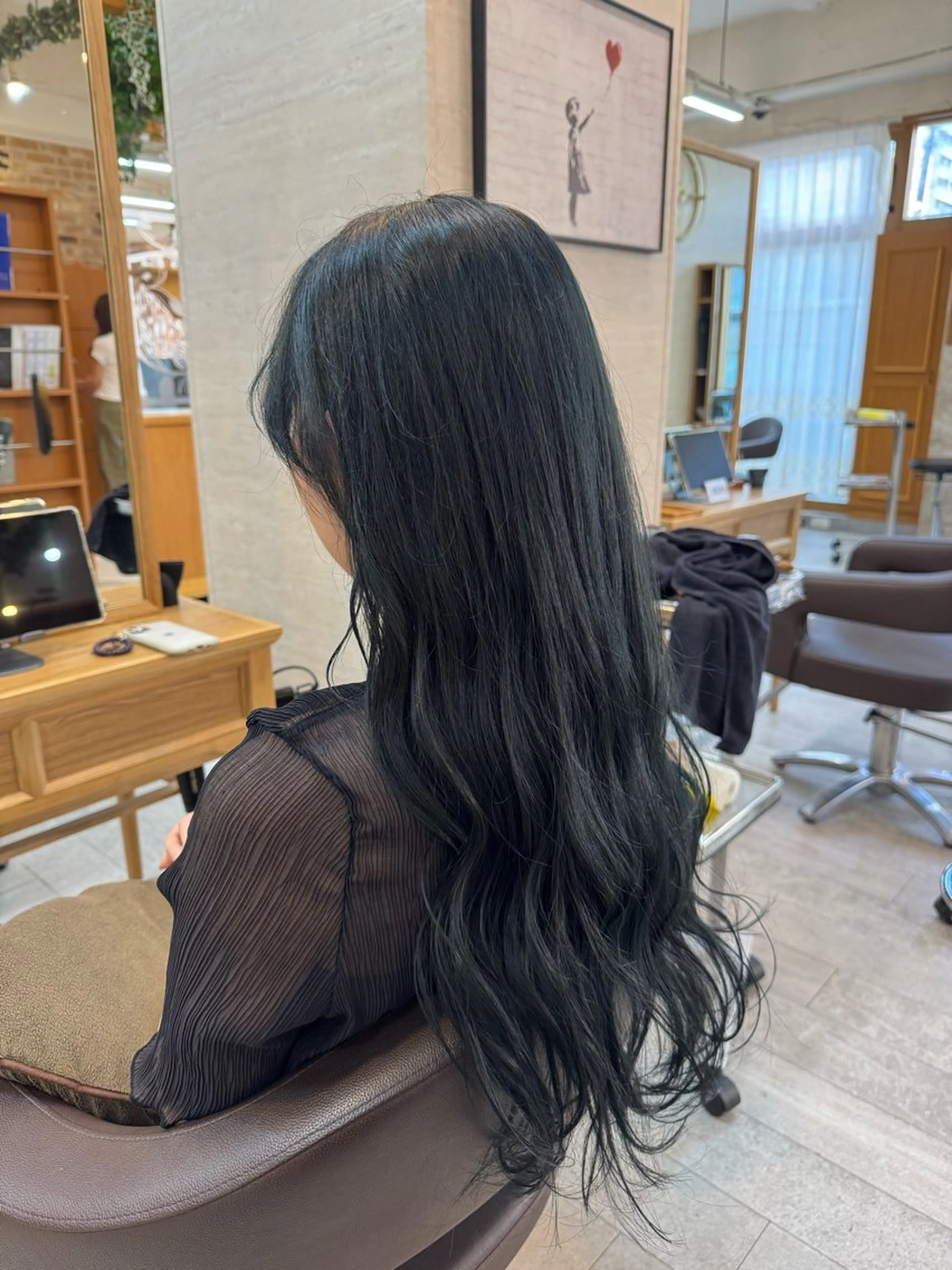 ロング ヘアカラー 細矢 翔太のヘアスタイル