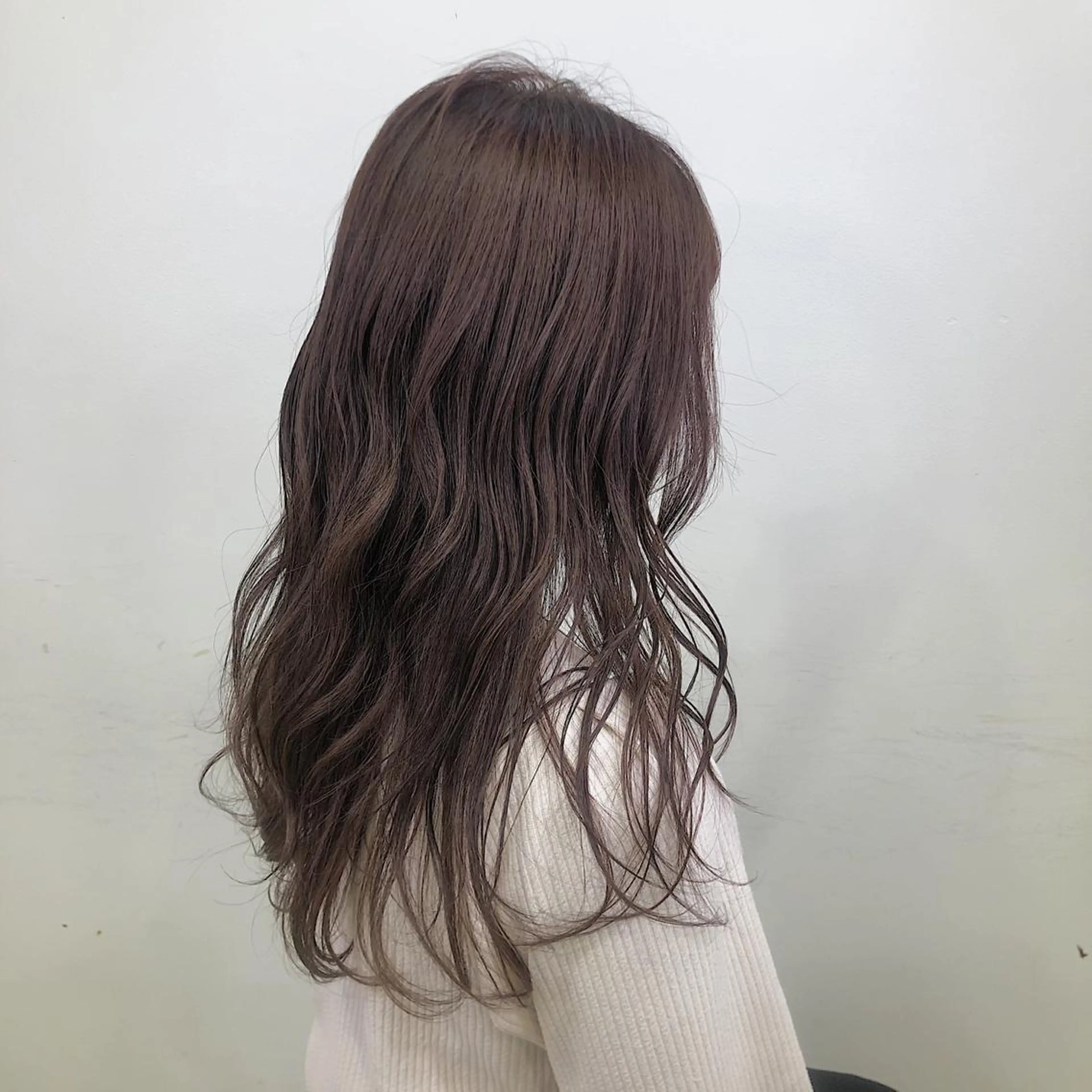 ロング カラー ベージュカラー ココアベージュ ワンカールで盛れる レイヤー🎀Macoのヘアスタイル