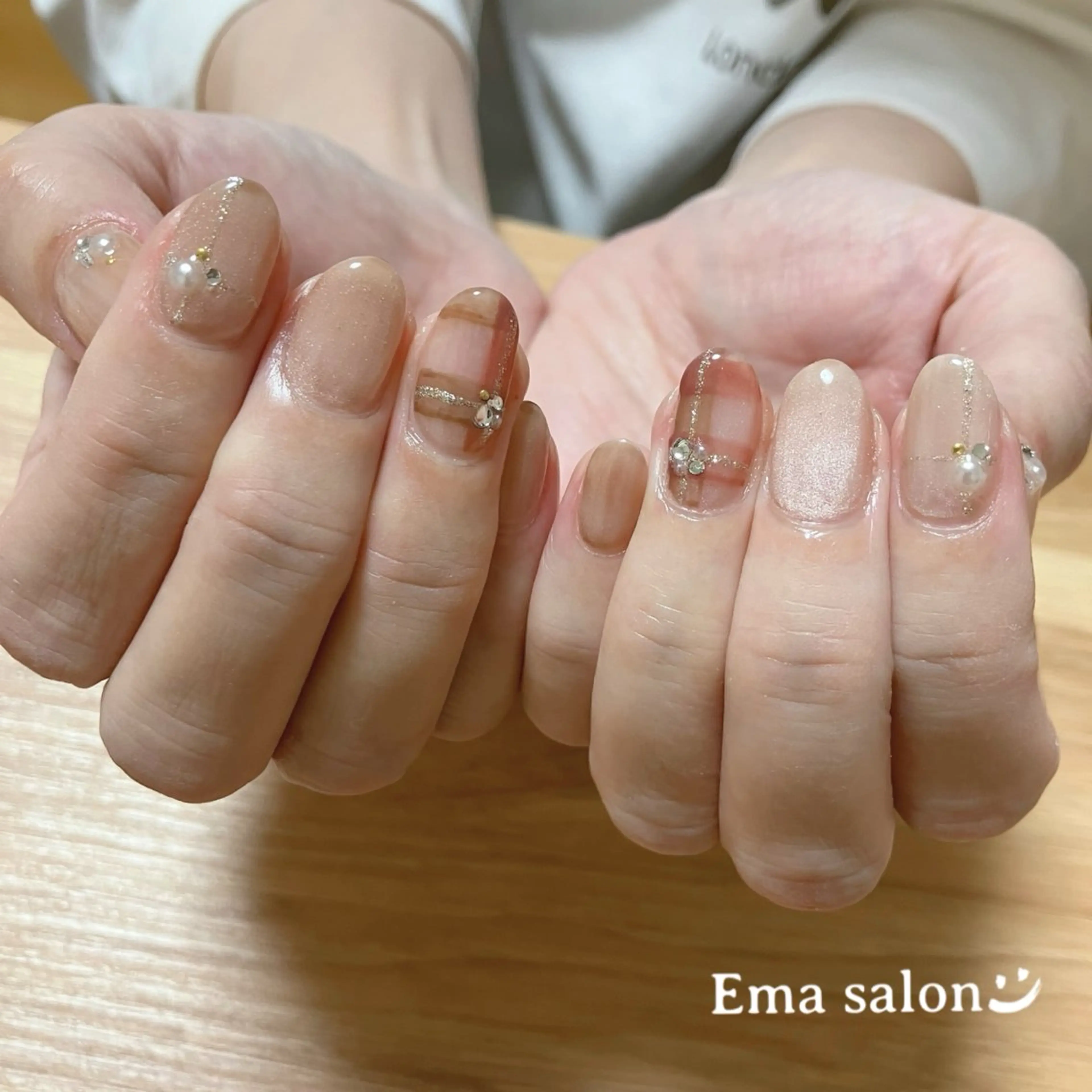 ネイル Ema salon satomiのネイルデザイン