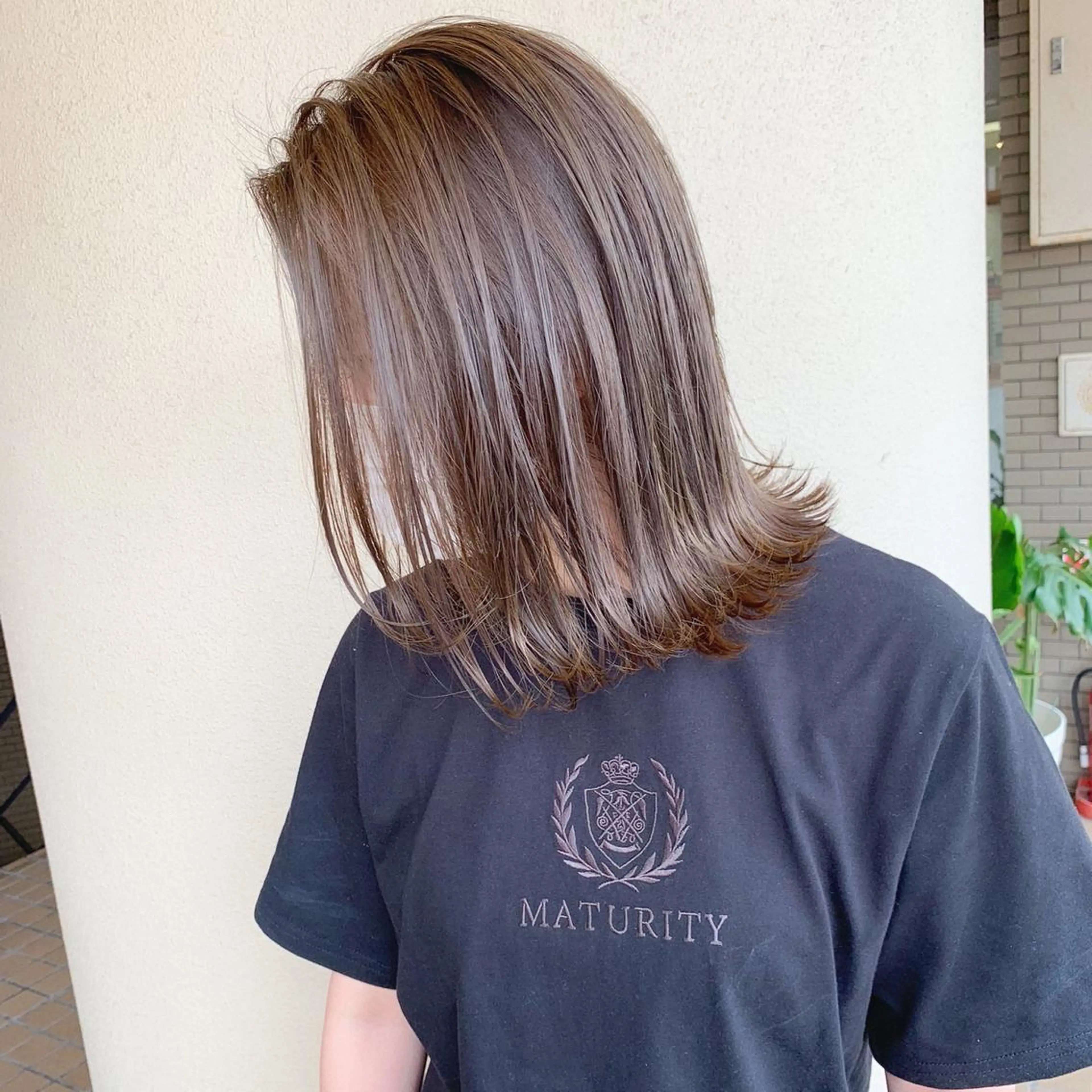 ミディアム カラー regalo 森重ユウのヘアスタイル